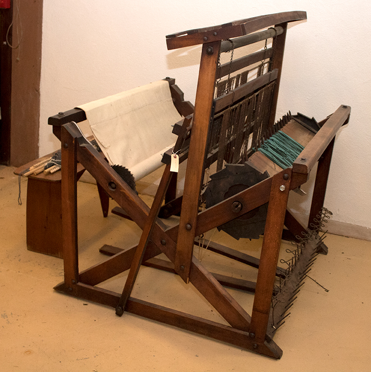Vintage Union Loom Works Weaving Loom and Handmade Bench EBTH