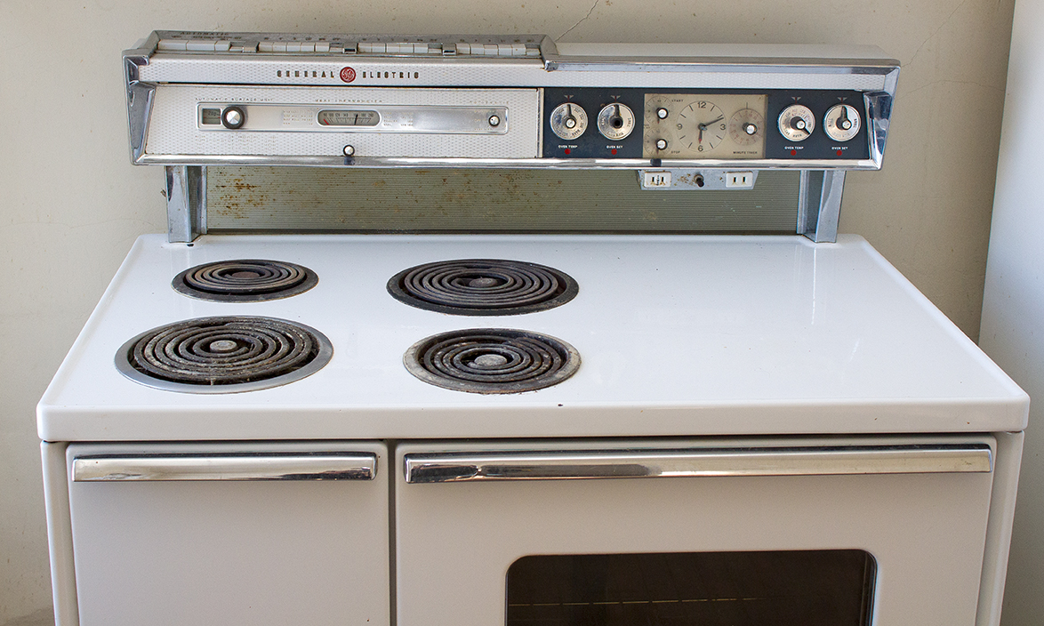 Vintage 1950's General Electric Stove EBTH