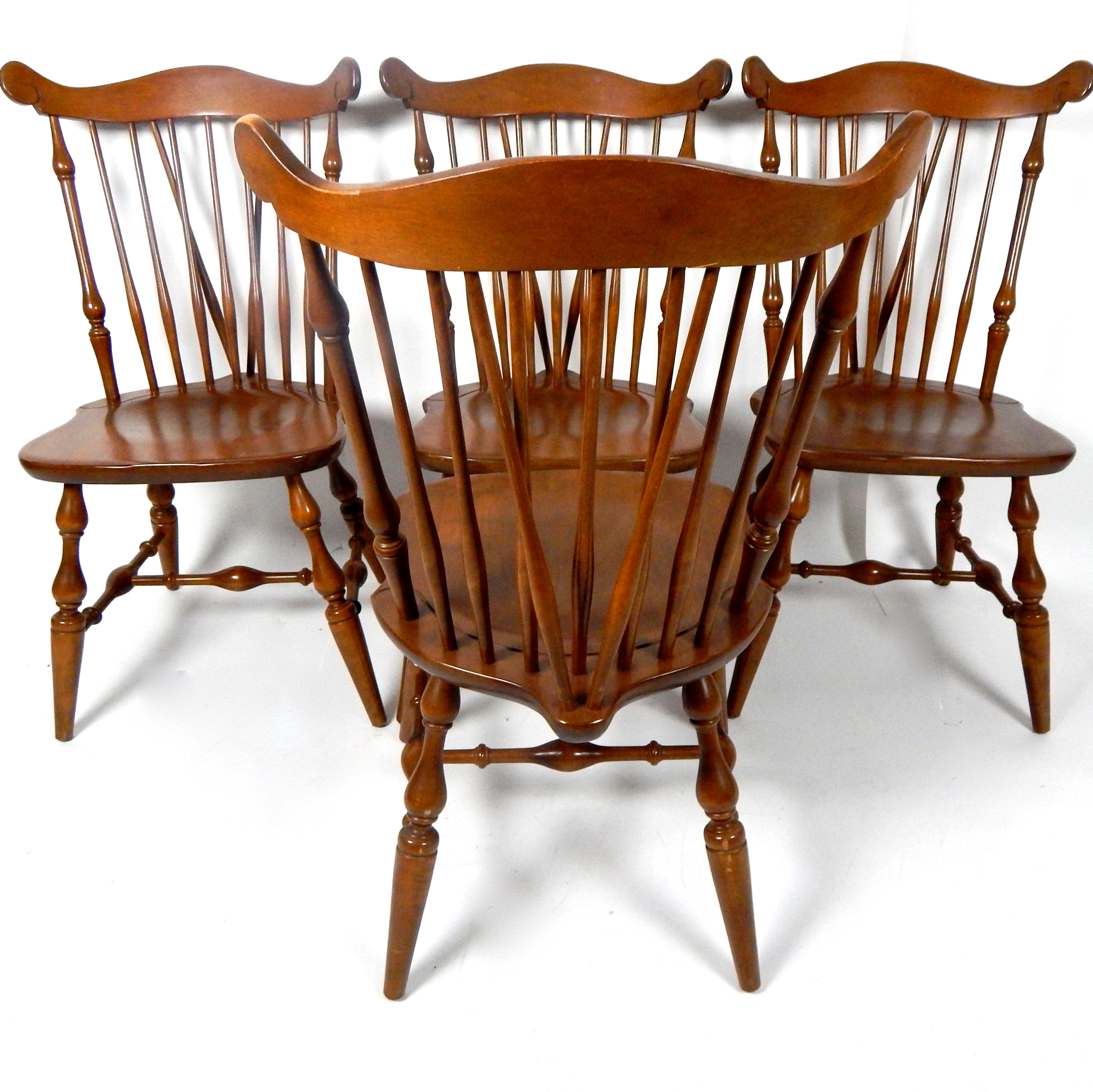 Rockport Maple DropLeaf Table and Chairs EBTH