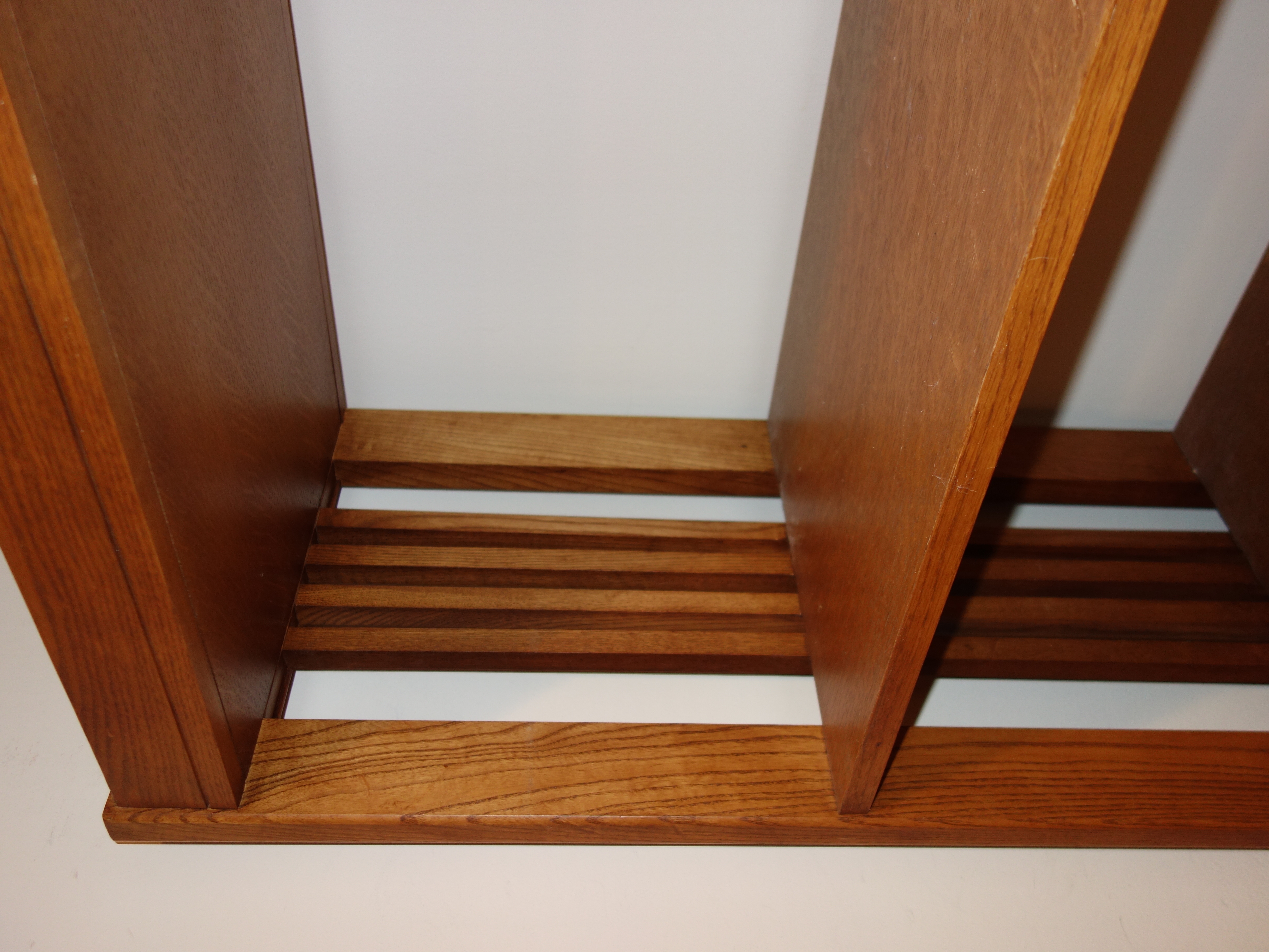 Wood Veneer Shelf EBTH