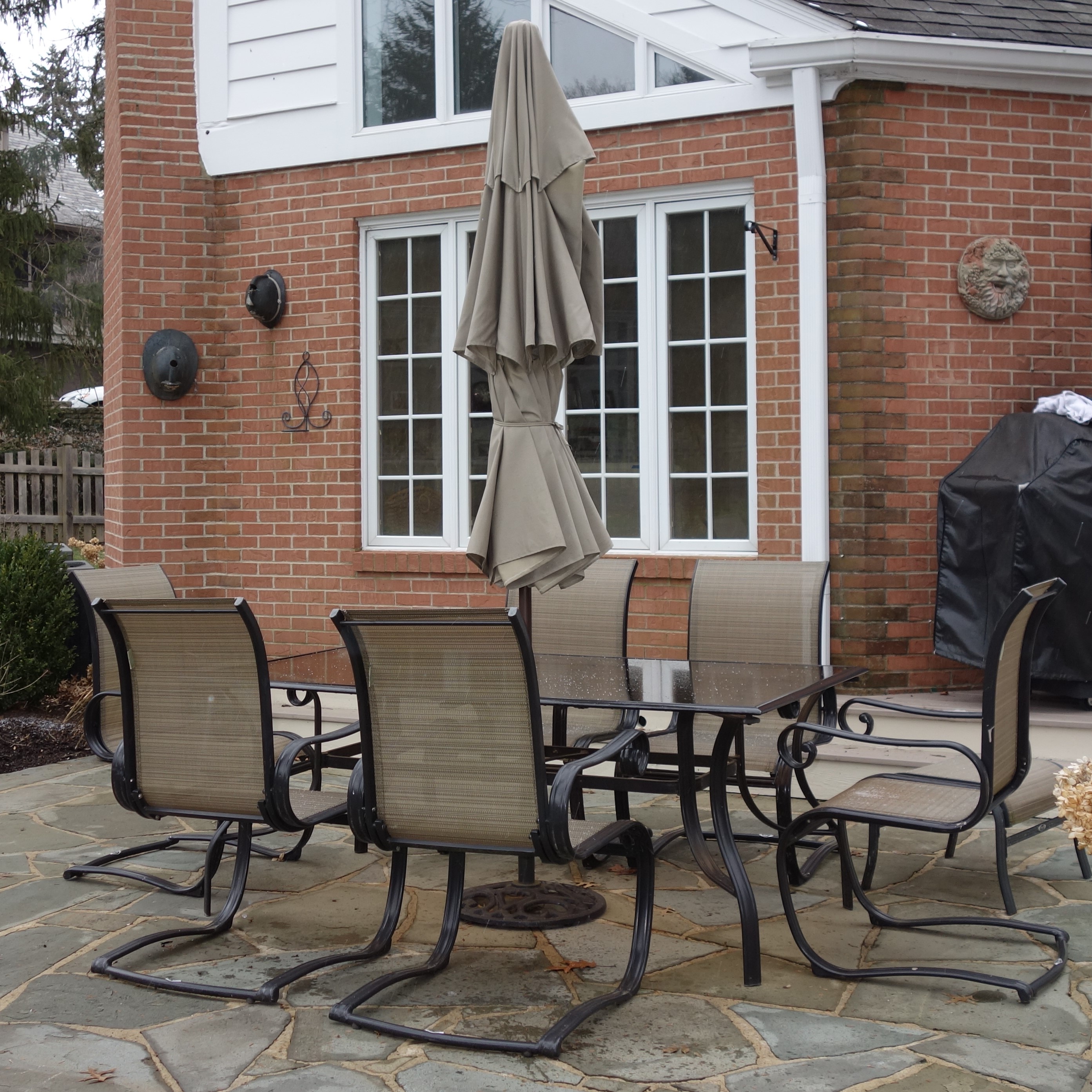 Hampton Bay Patio Set | EBTH