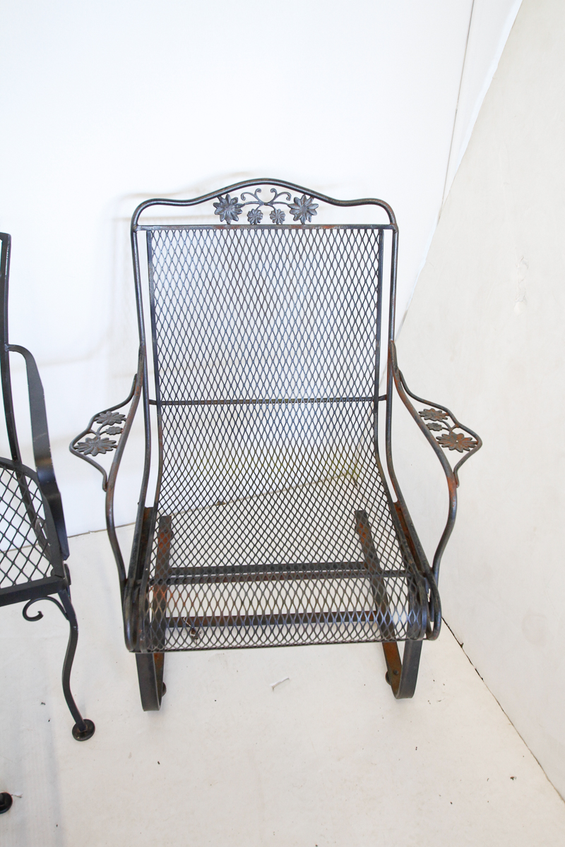 Vintage Metal Patio Set EBTH