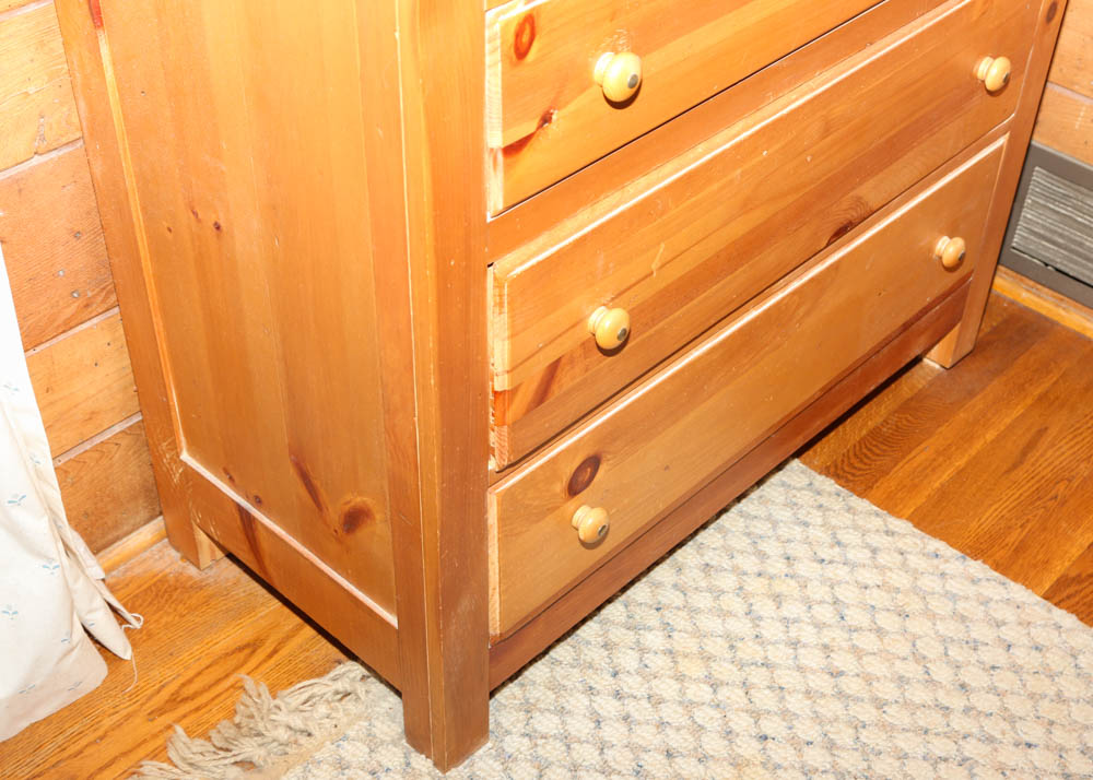 Chest of Drawers by Southern Furniture Reproductions EBTH