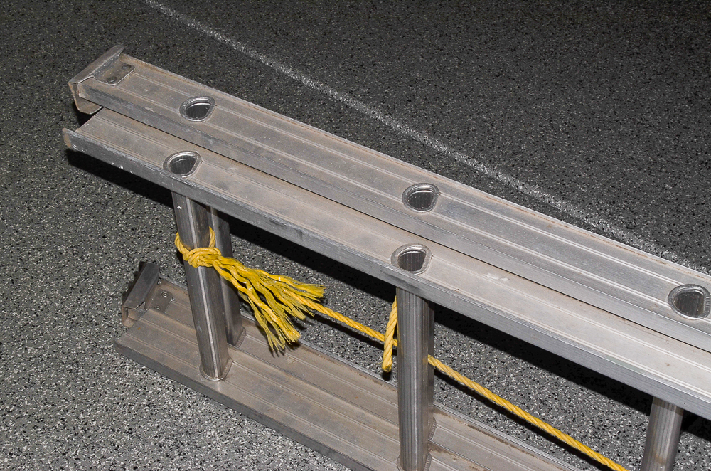 Keller Model 3224 24 Ft. Extending Ladder EBTH