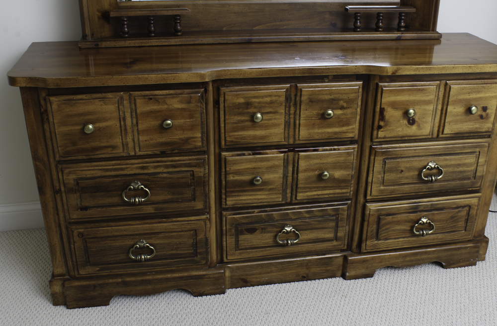 Traditional Style Dresser with Mirror EBTH