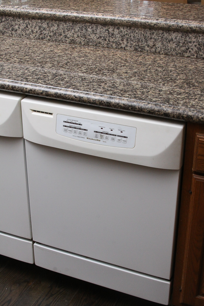 KitchenAid "Whisper Quiet Ultima Superba" Dishwasher EBTH