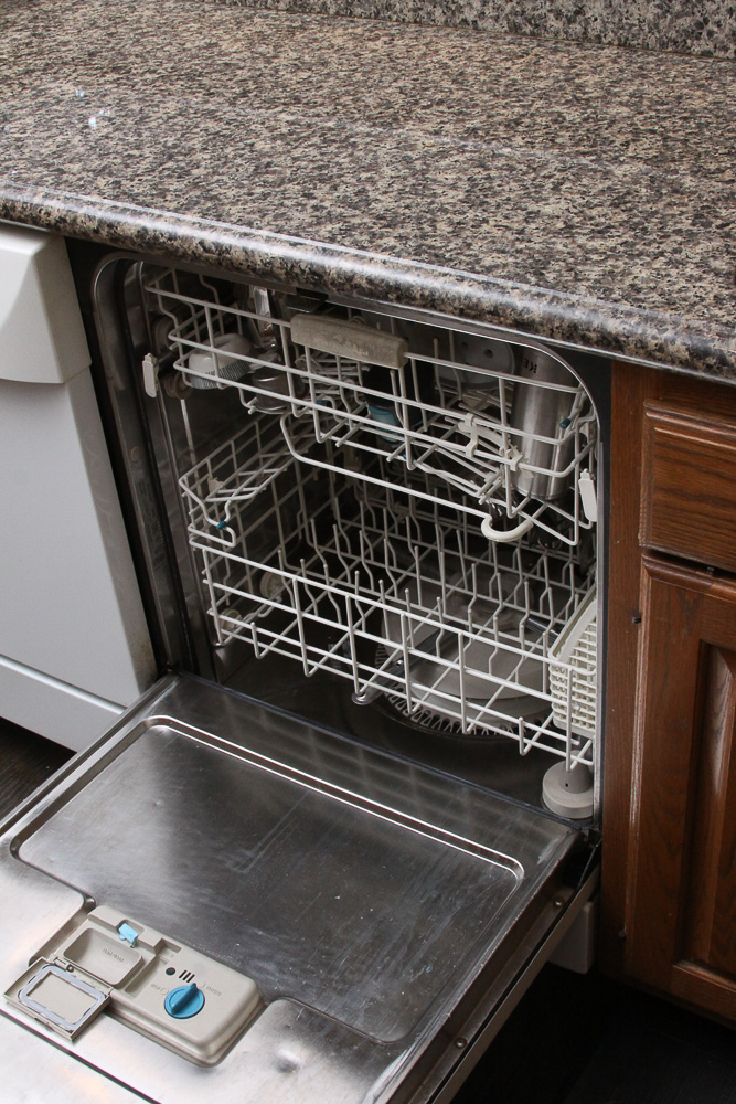 KitchenAid "Whisper Quiet Ultima Superba" Dishwasher EBTH