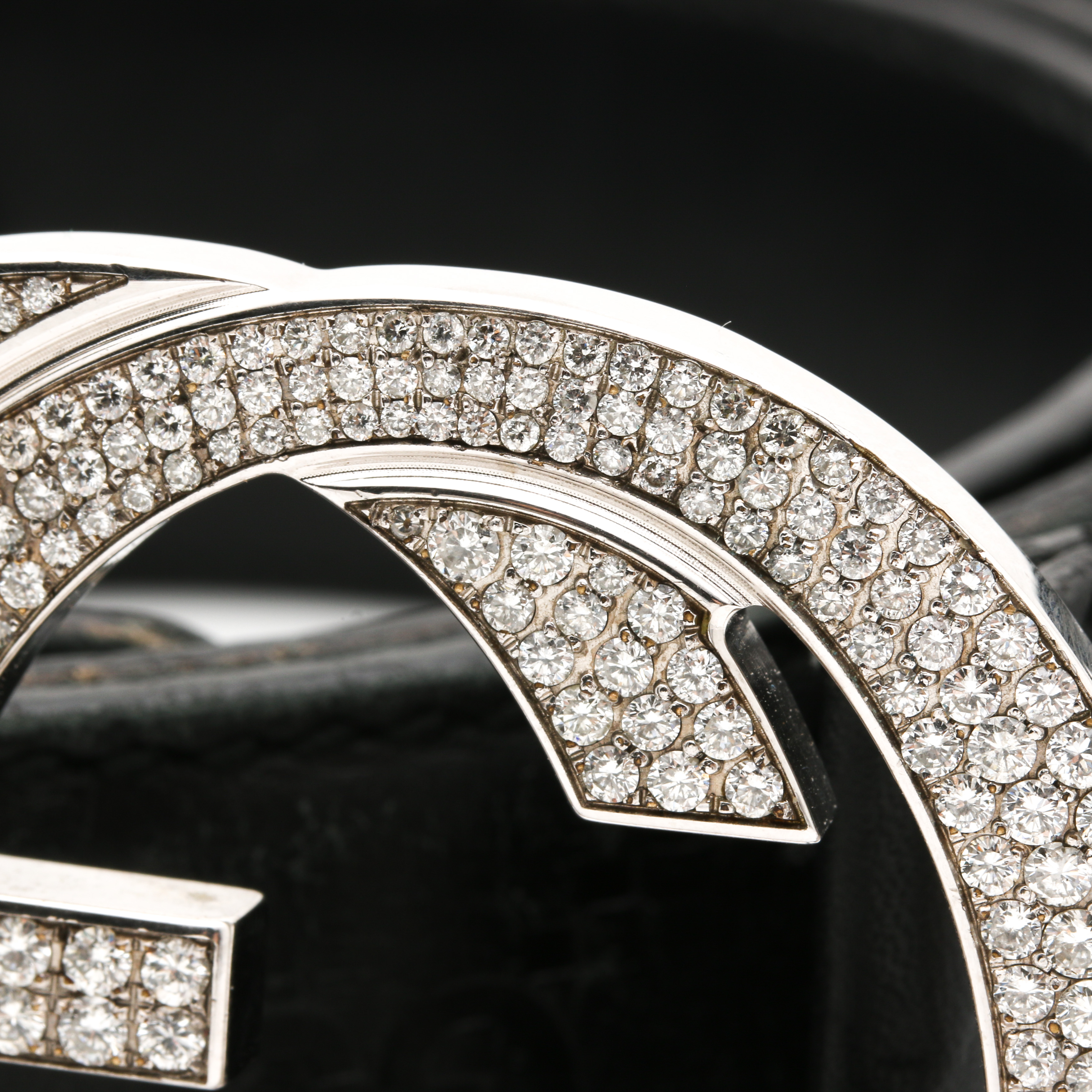 Custom Gucci 6.07 CTW Diamond and Black Leather Belt EBTH