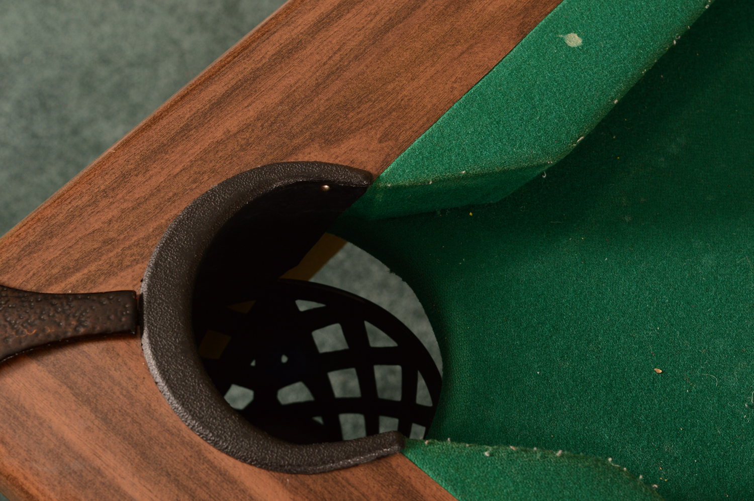 Kasson Pool Table and Accessories EBTH