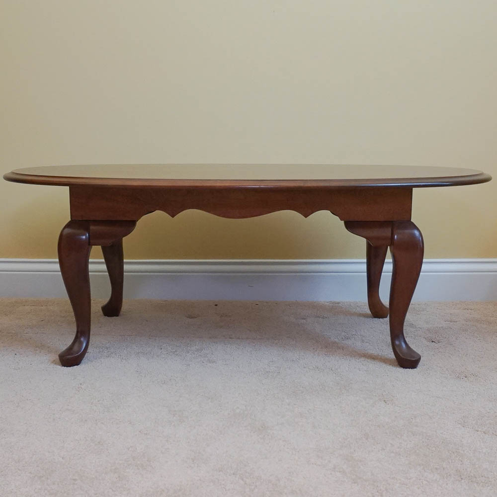 Queen Anne Style Walnut Oval Coffee Table EBTH