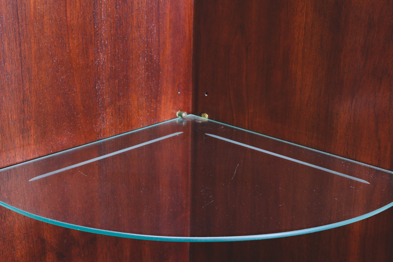 Corner Display by Drexel Heritage EBTH