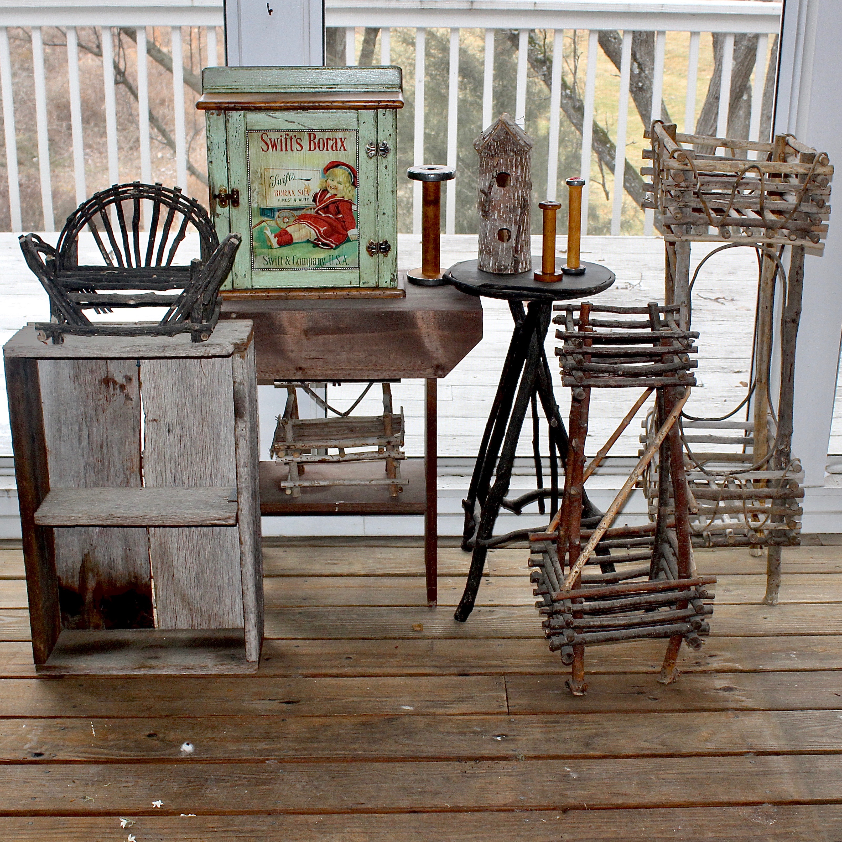 Vintage Wooden Outdoor Decor EBTH