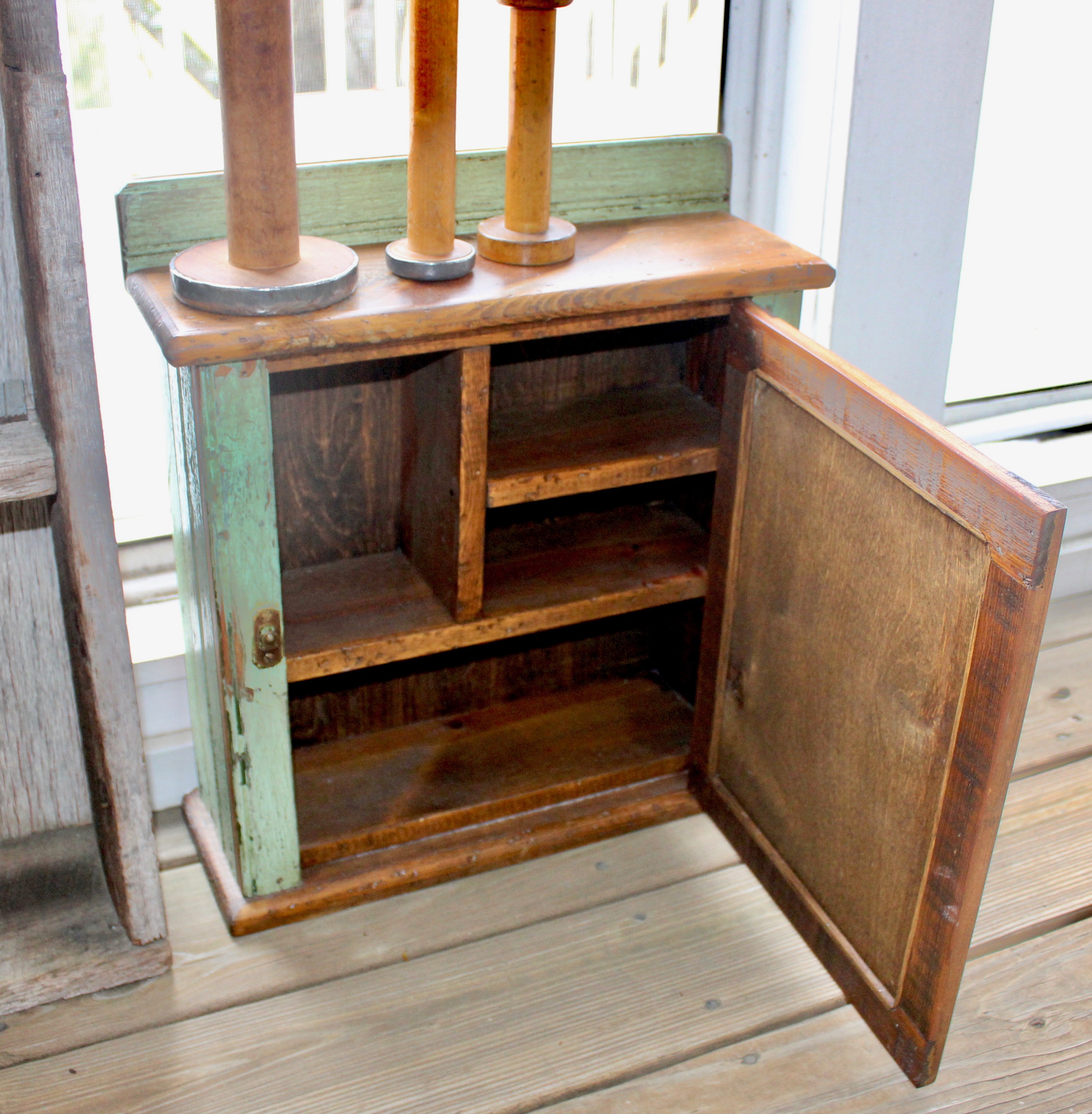 Vintage Wooden Outdoor Decor EBTH