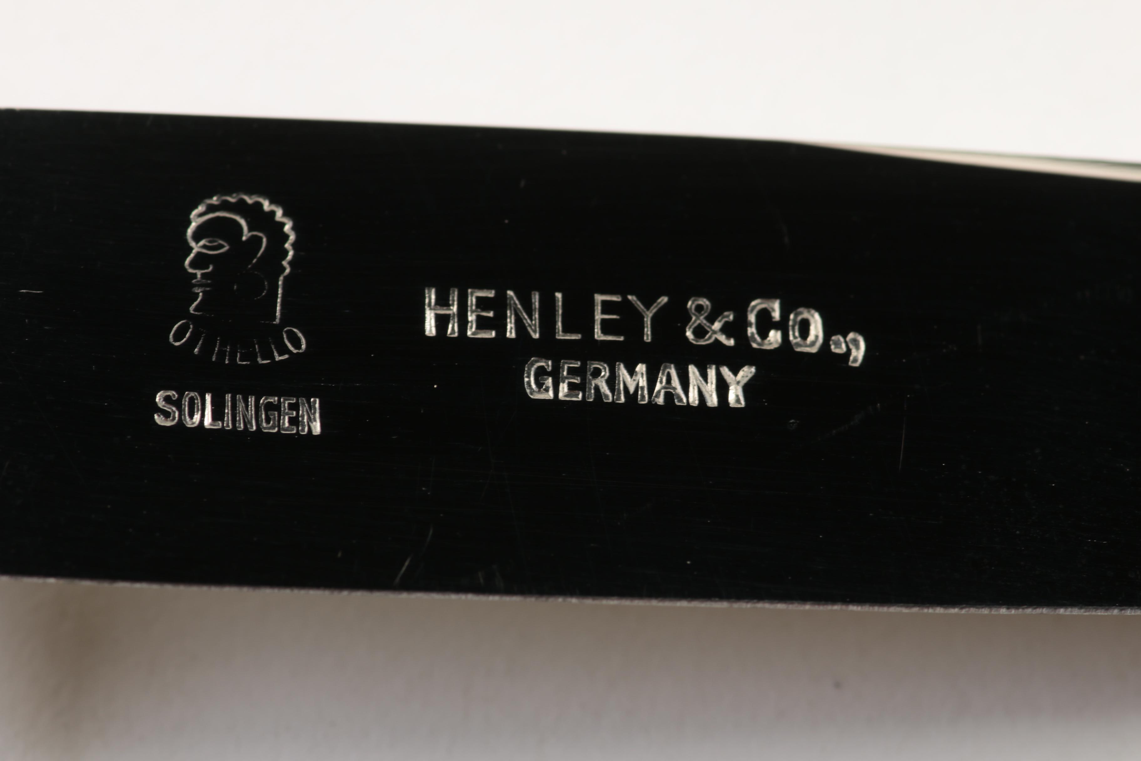 Fixed Blade Knives Featuring Henley & Co. EBTH