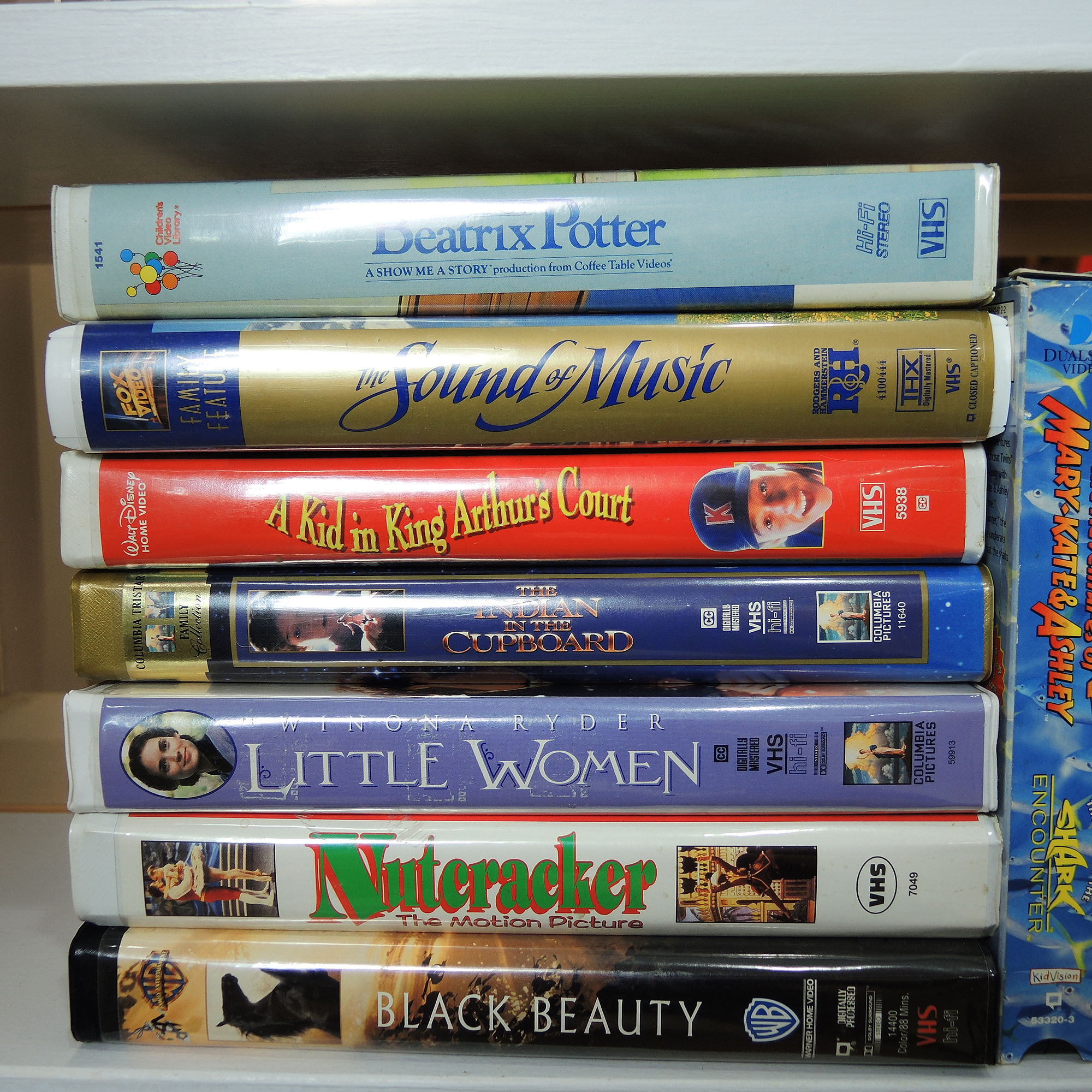 Assortment of VHS Tapes Featuring Walt Disney EBTH