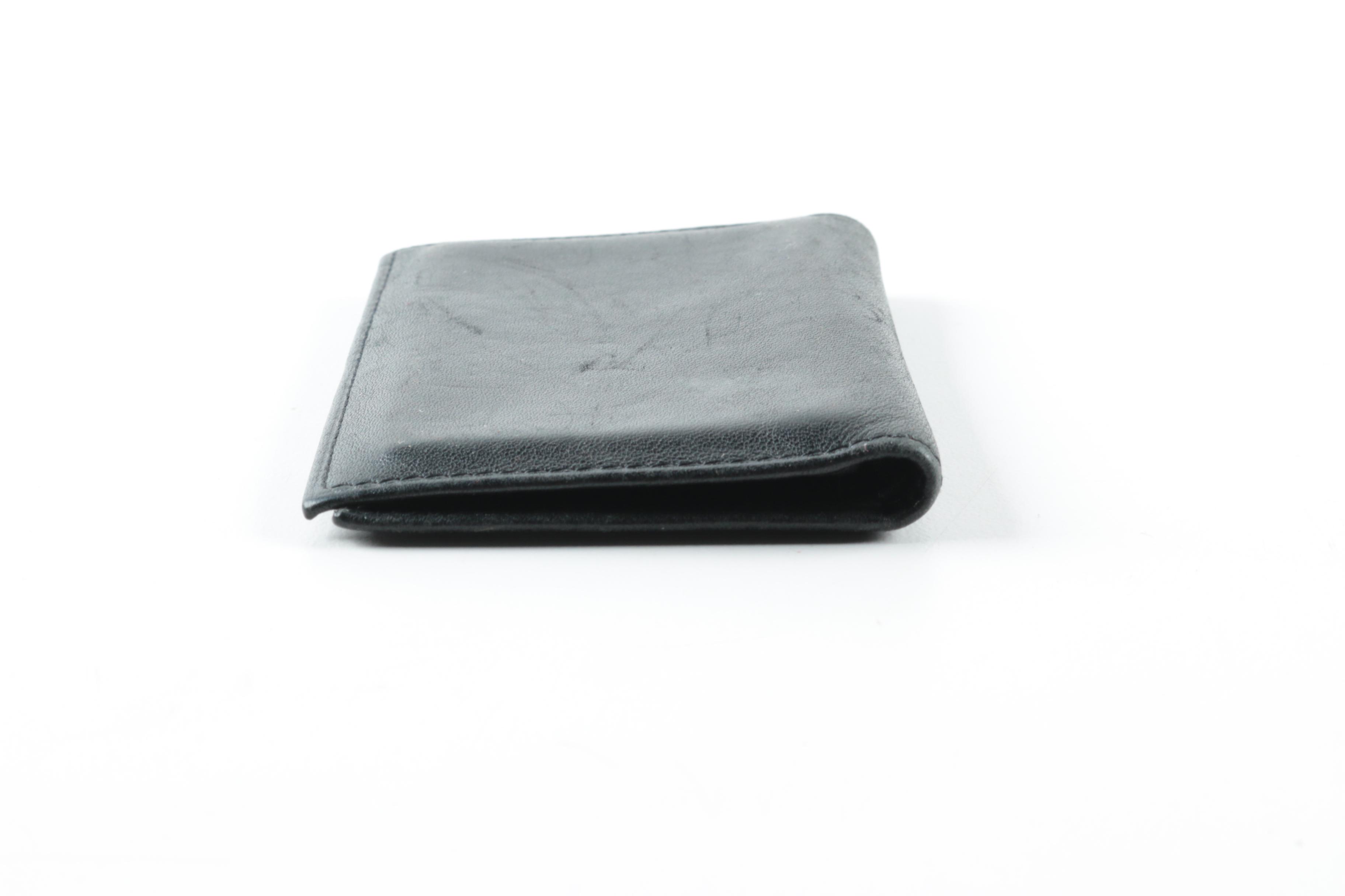 Tumi Leather Passport Holder EBTH