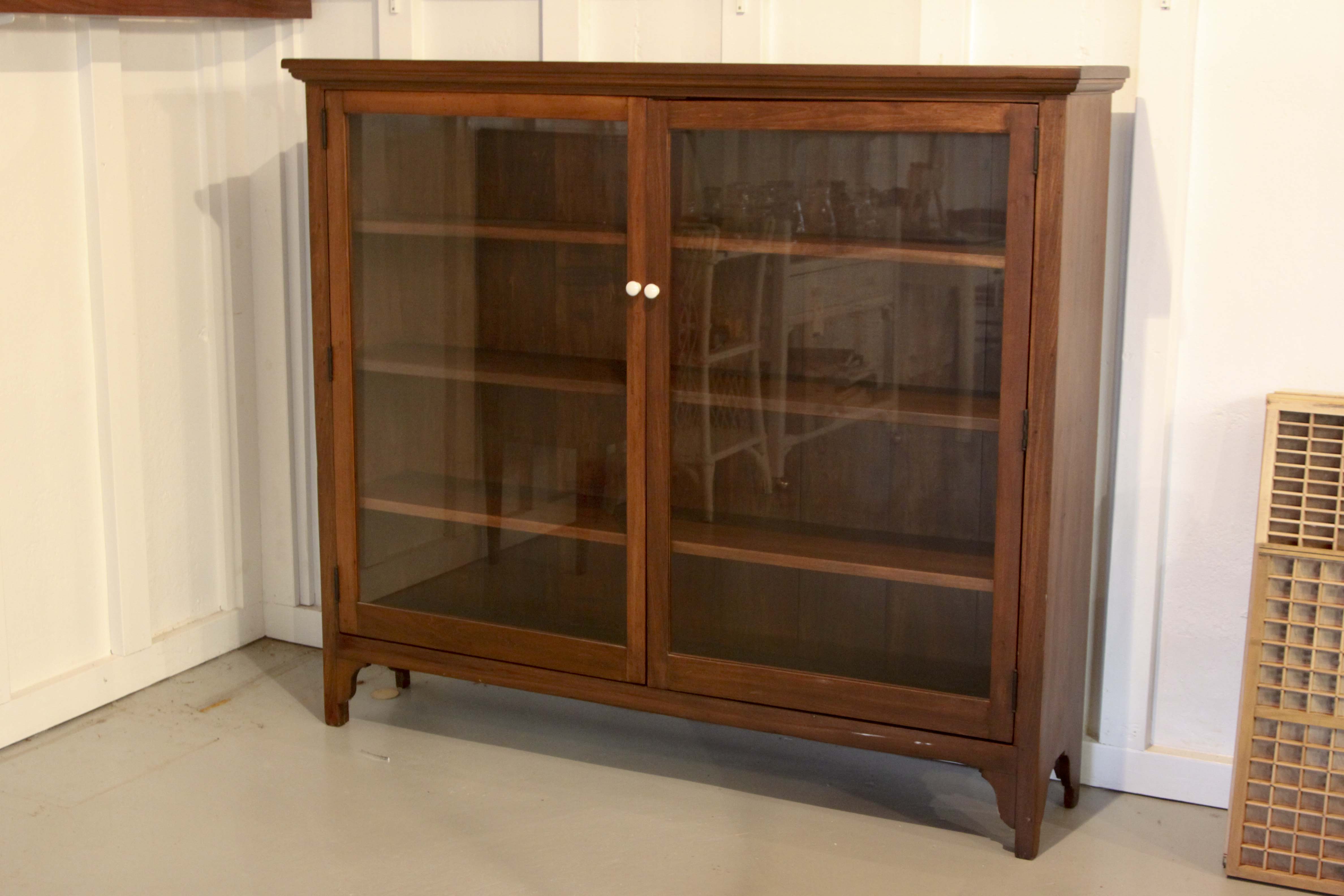 Vintage Glass Door EBTH