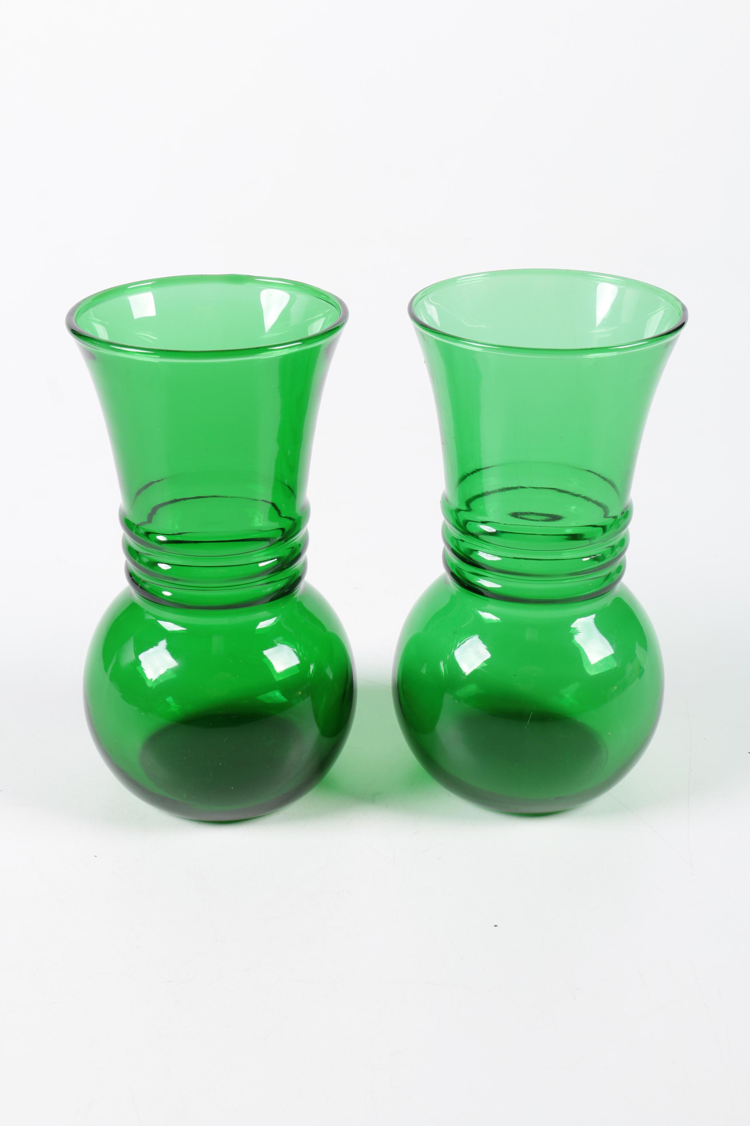vintage-anchor-hocking-green-glass-vases-ebth