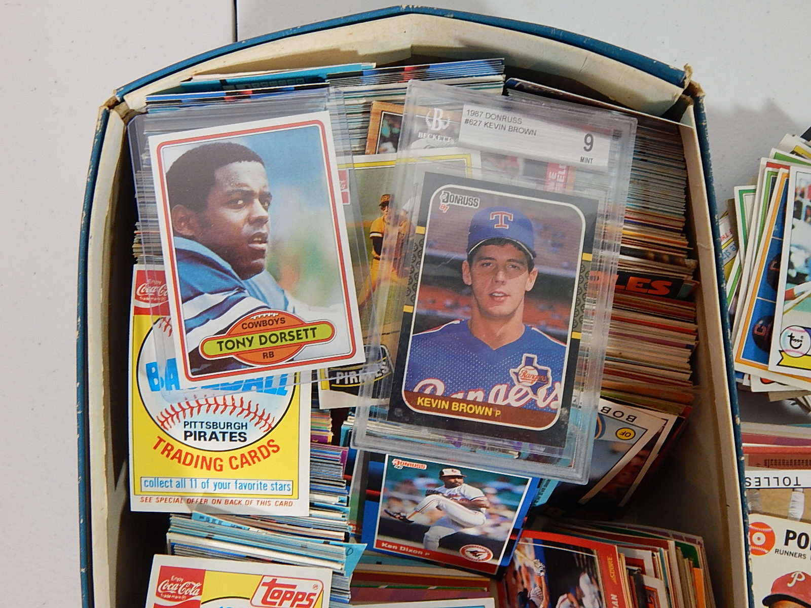 Large Shoebox of Baseball Cards EBTH