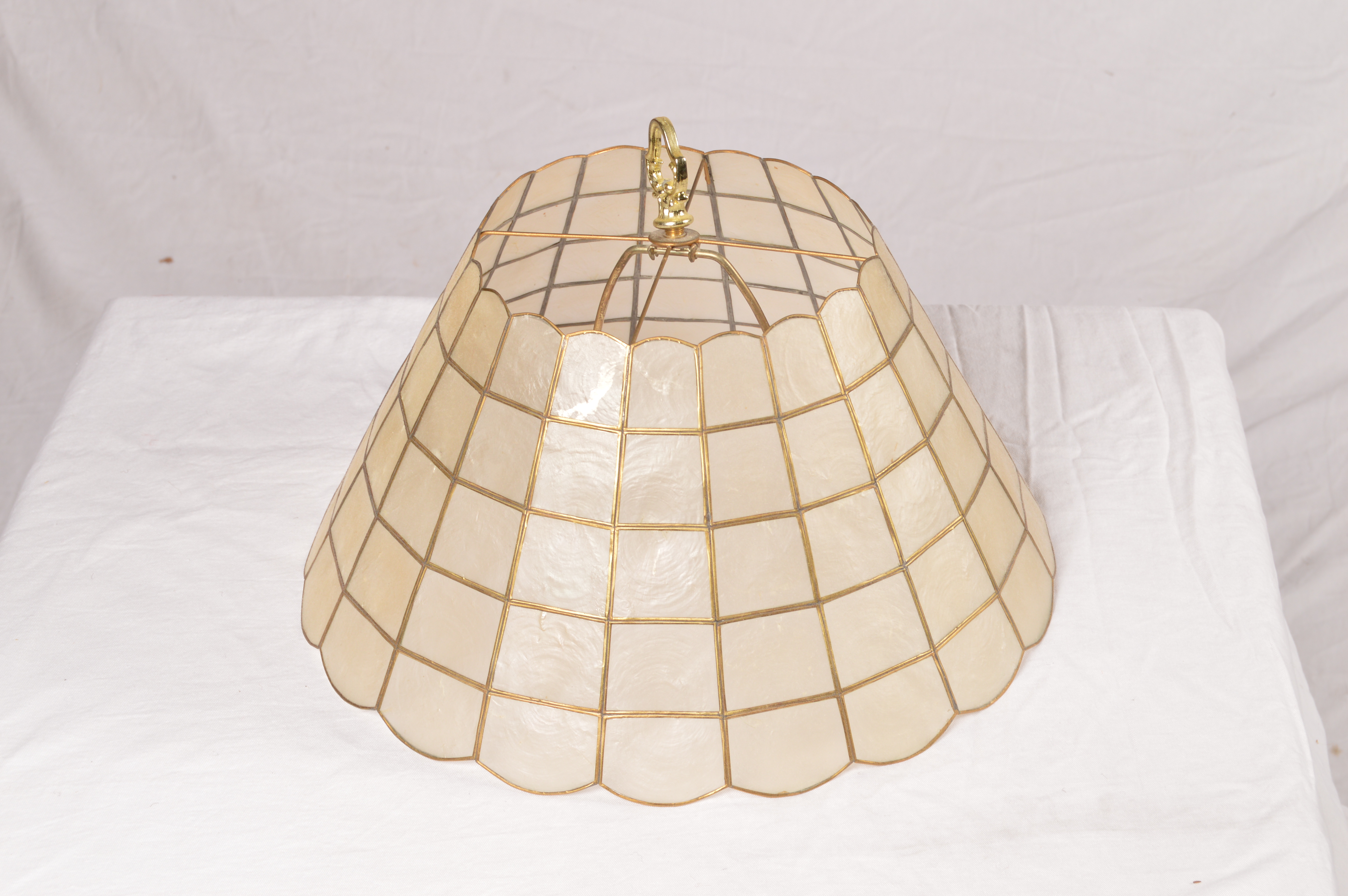 Classical Brass Lamp with Shell Shade | EBTH