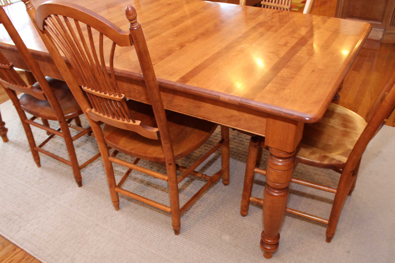 Nichols & Stone Dining Set EBTH