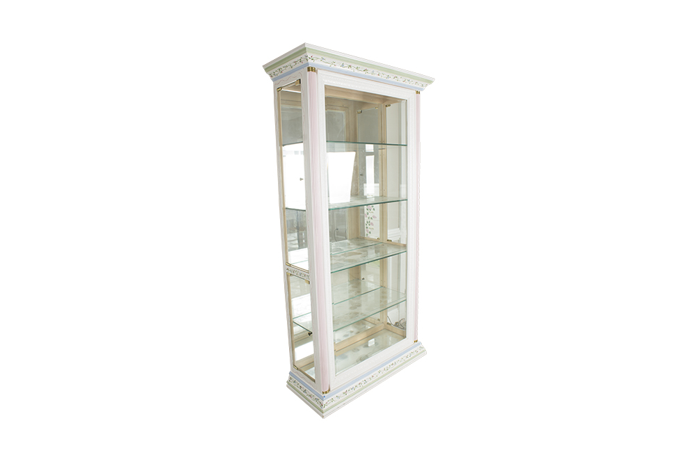 Cream Painted Curio Cabinet With Floral Motifs Ebth