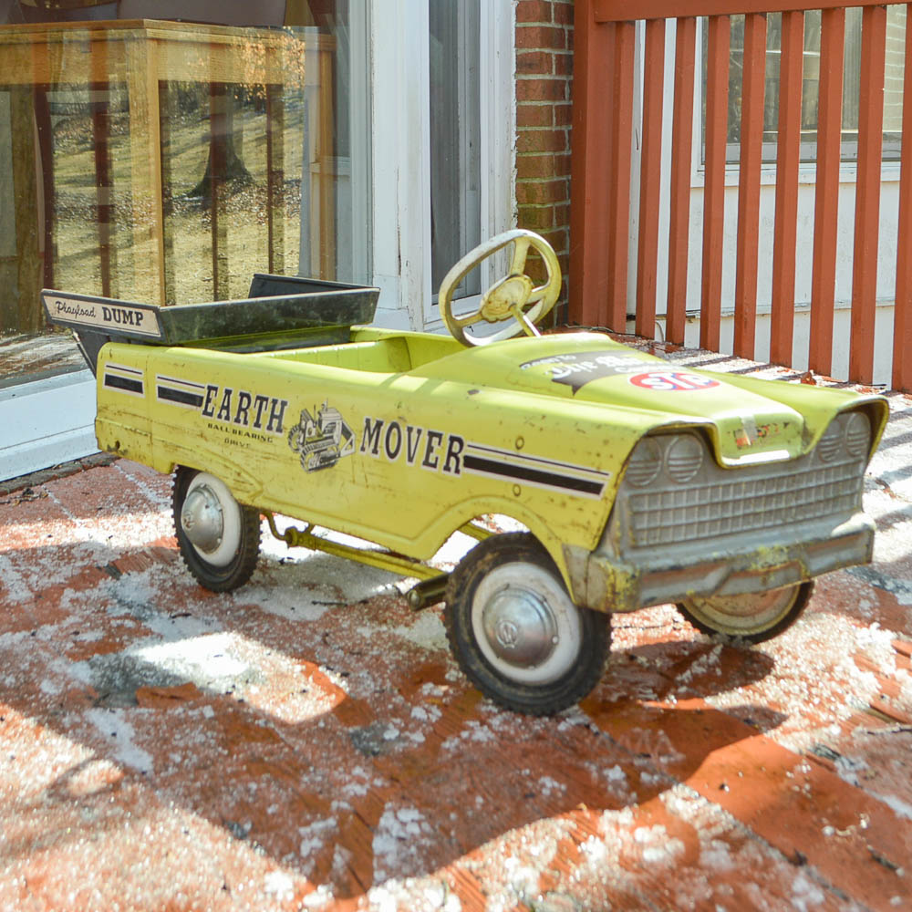 earth mover pedal car