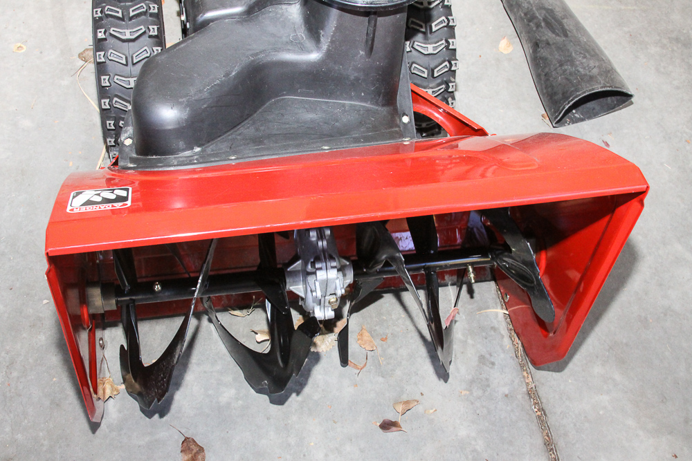 Toro Power Max 1028 LXE Snow Thrower EBTH