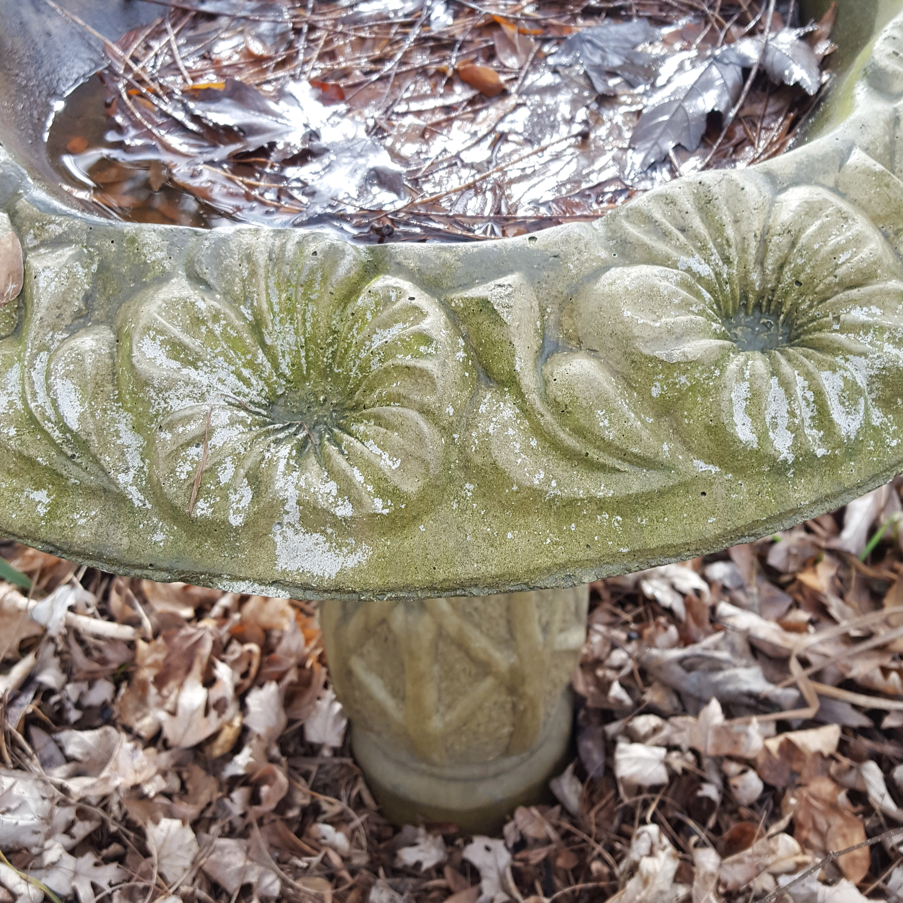 Cement Bird Bath EBTH