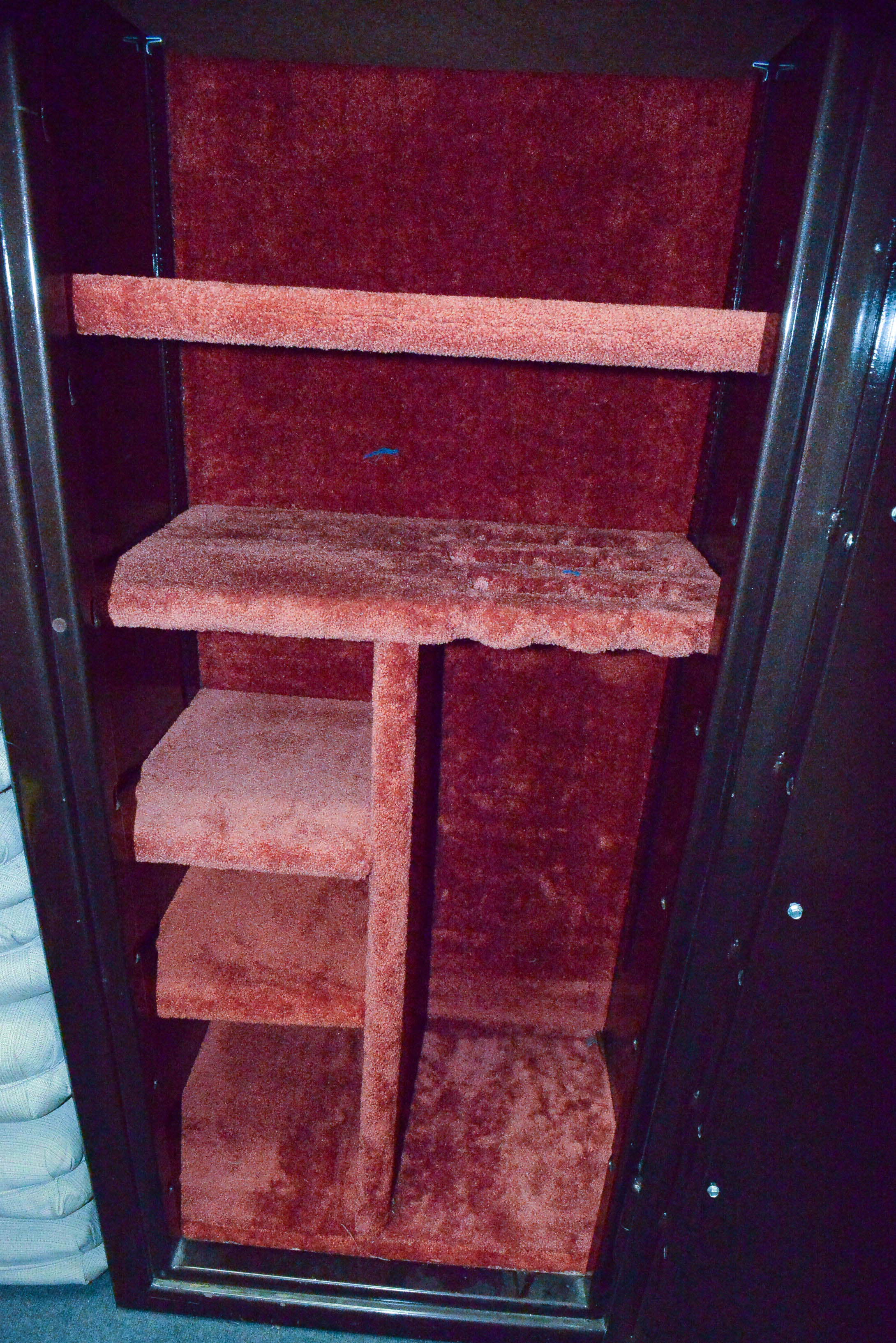 Vintage "Gold Series" Gun and Valuables Safe by Browning ProSteel EBTH