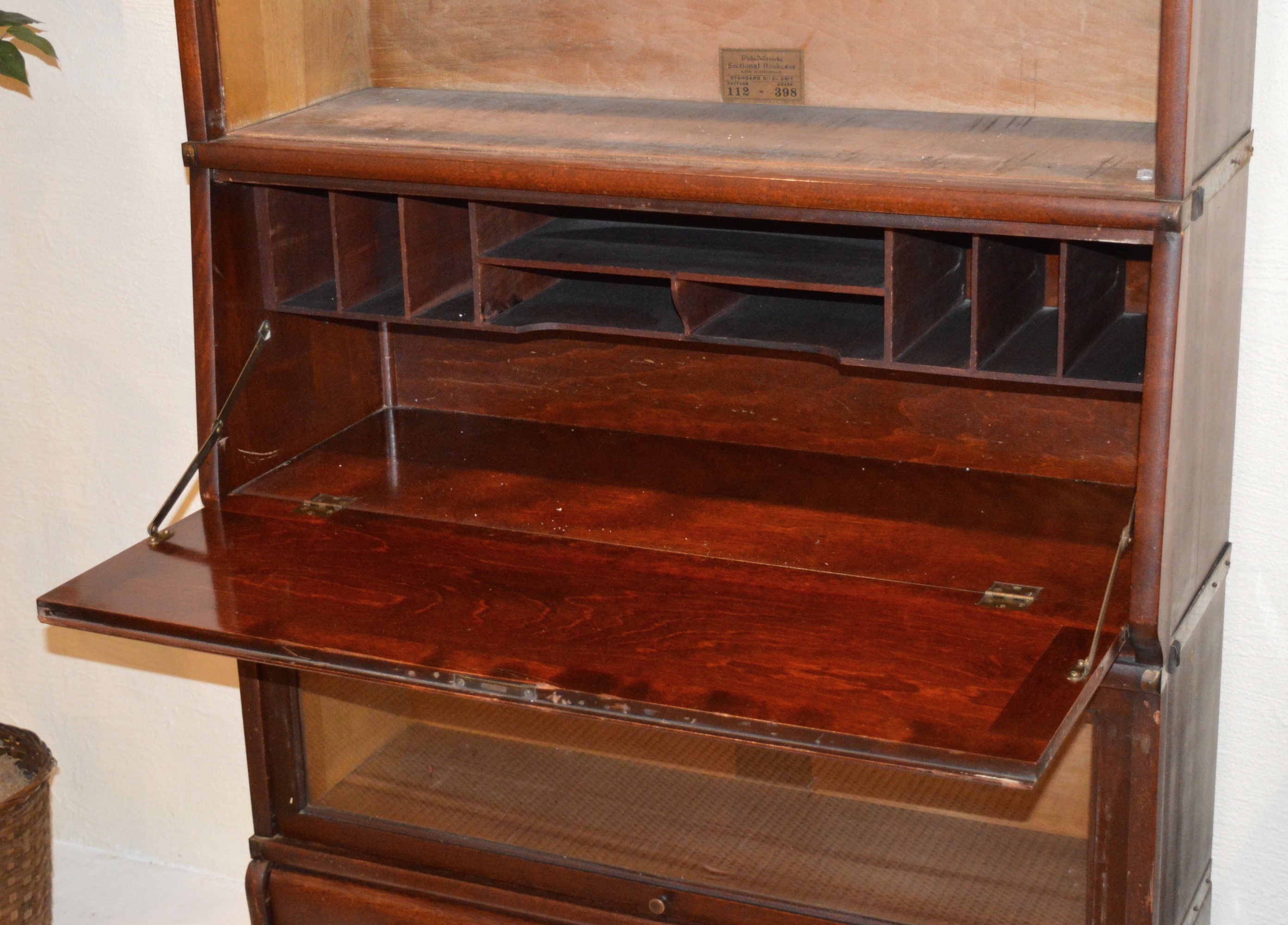 Antique Globe Wernicke Sectional Bookcase EBTH