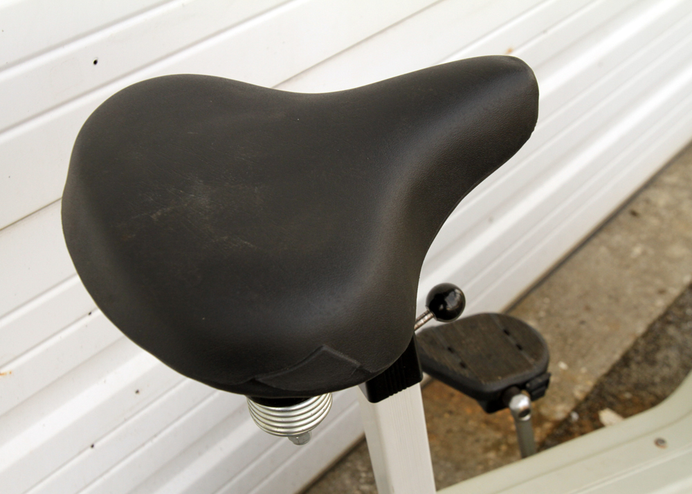 lifecycle 9100 exercise bike