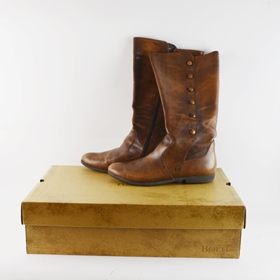 Born Sage Brown Leather Boots | EBTH