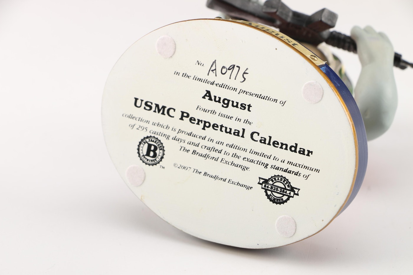 USMC Wooden Display Perpetual Calendar With Bradford Exchange Bulldog