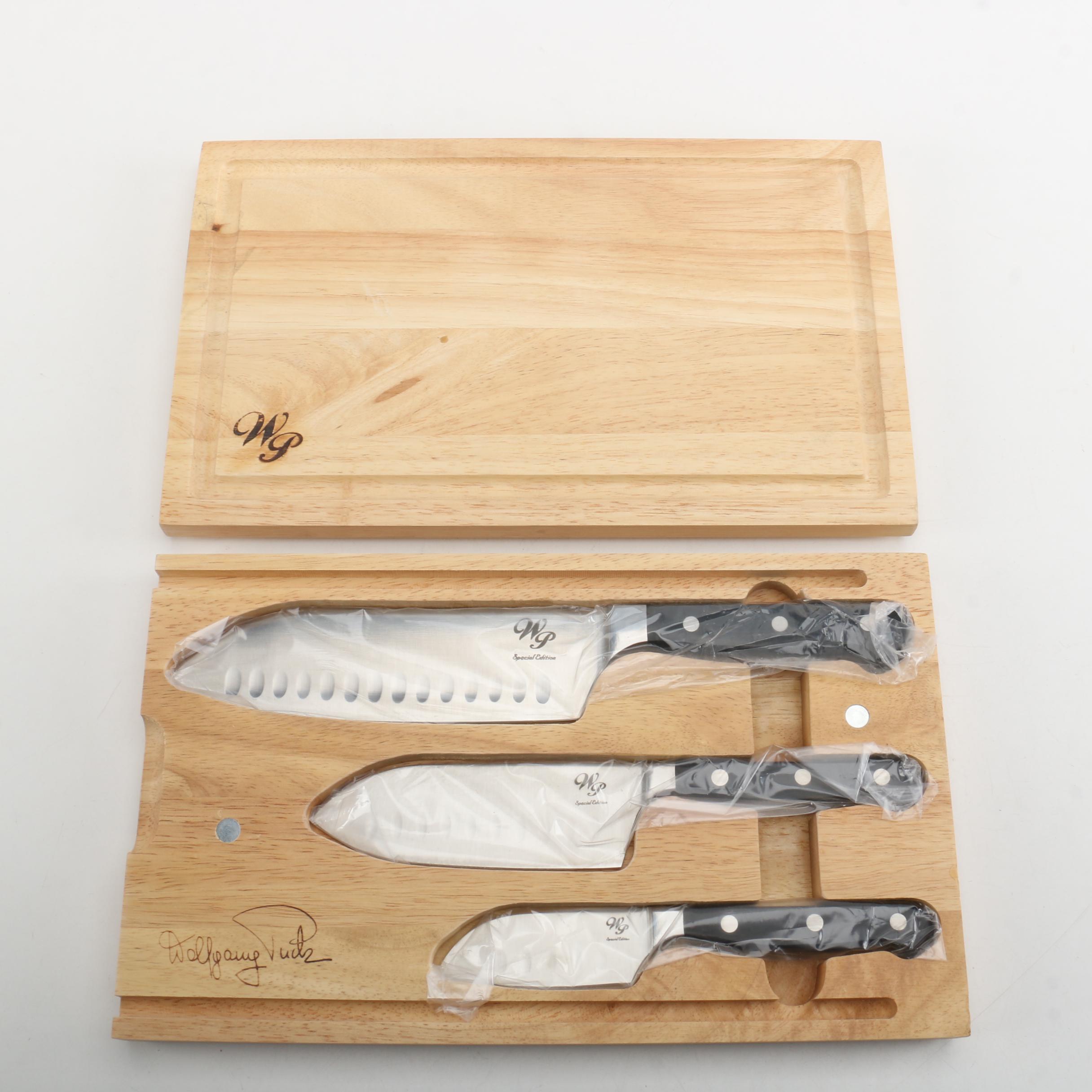 Wolfgang Puck Wooden Cutting Board and Knife Set EBTH