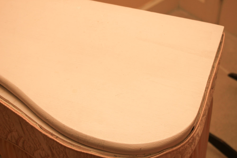 Pink Satin Skirted Vanity Table EBTH