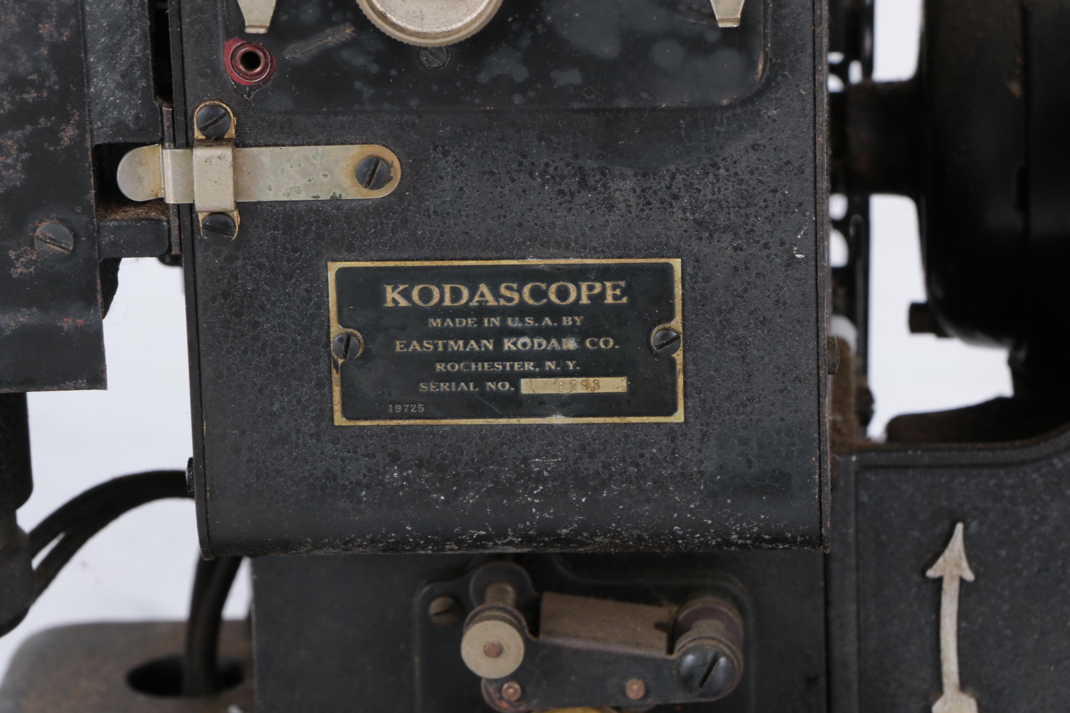 Vintage Eastman Kodak Kodascope 16mm Projector EBTH