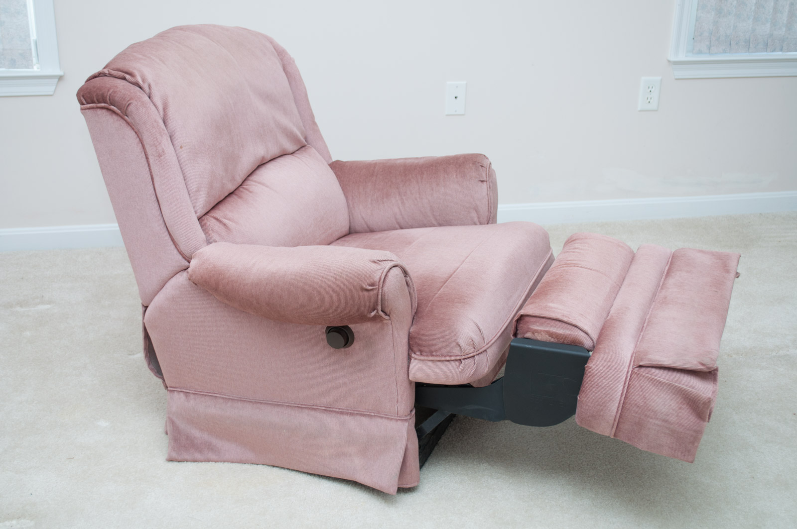 Berkline Mauve Rocking Recliner Chair EBTH