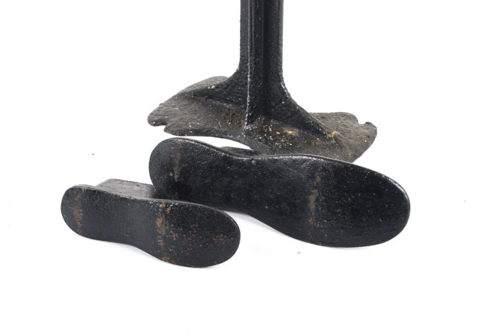 Antique Cast Iron Cobbler s Stand And Shoe Forms EBTH