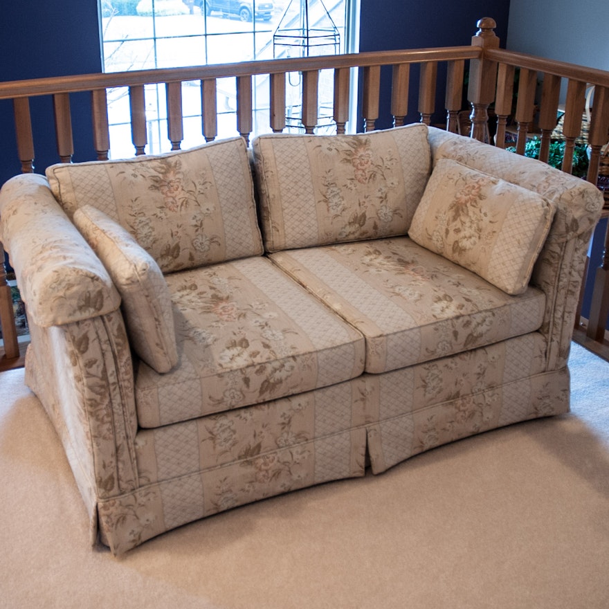 Fl Love Seat By Hickory Fry Furniture Company Ebth Fl Love Seat By Hickory Fry Furniture Company