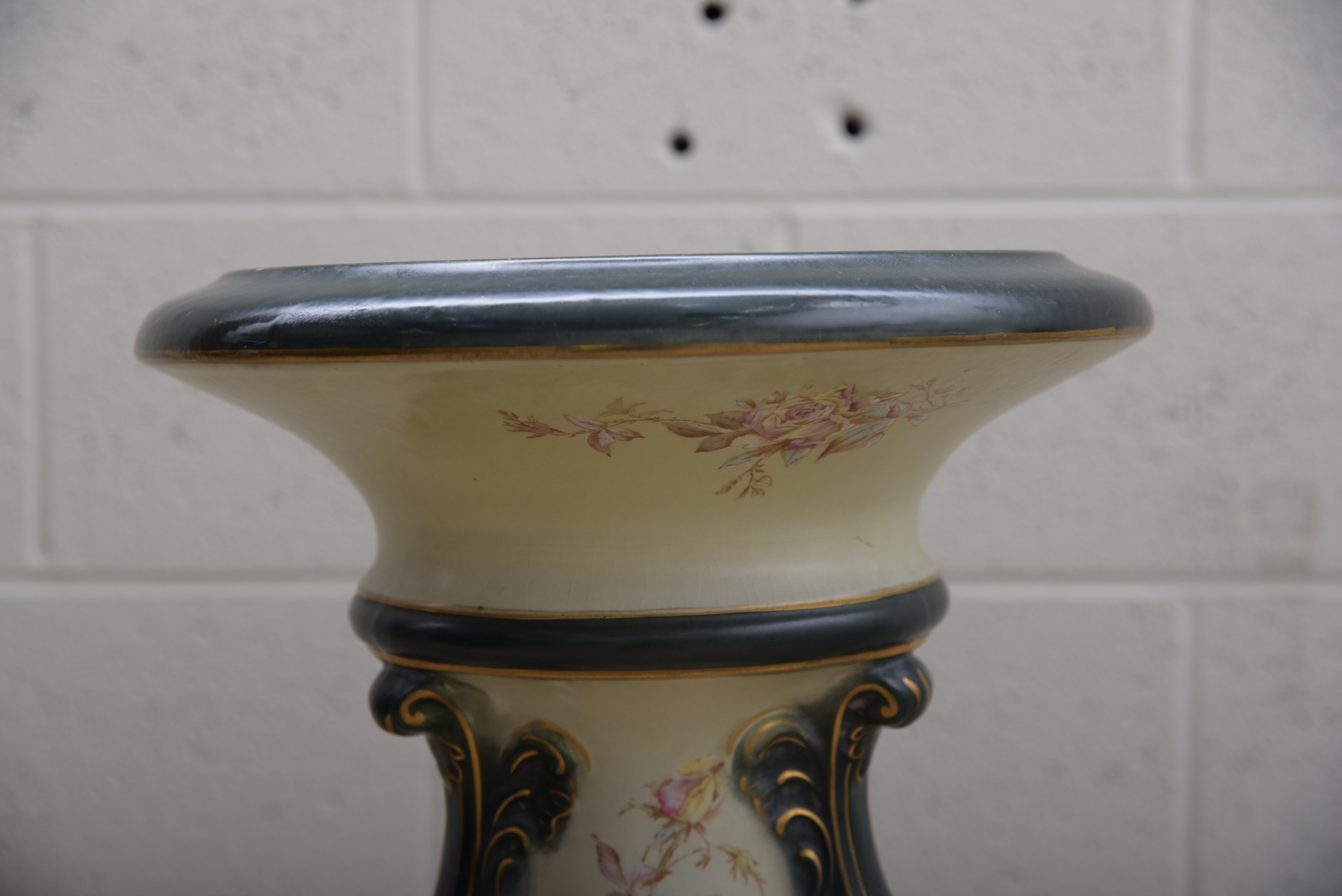 Vintage Glazed Porcelain Pedestal Stand EBTH