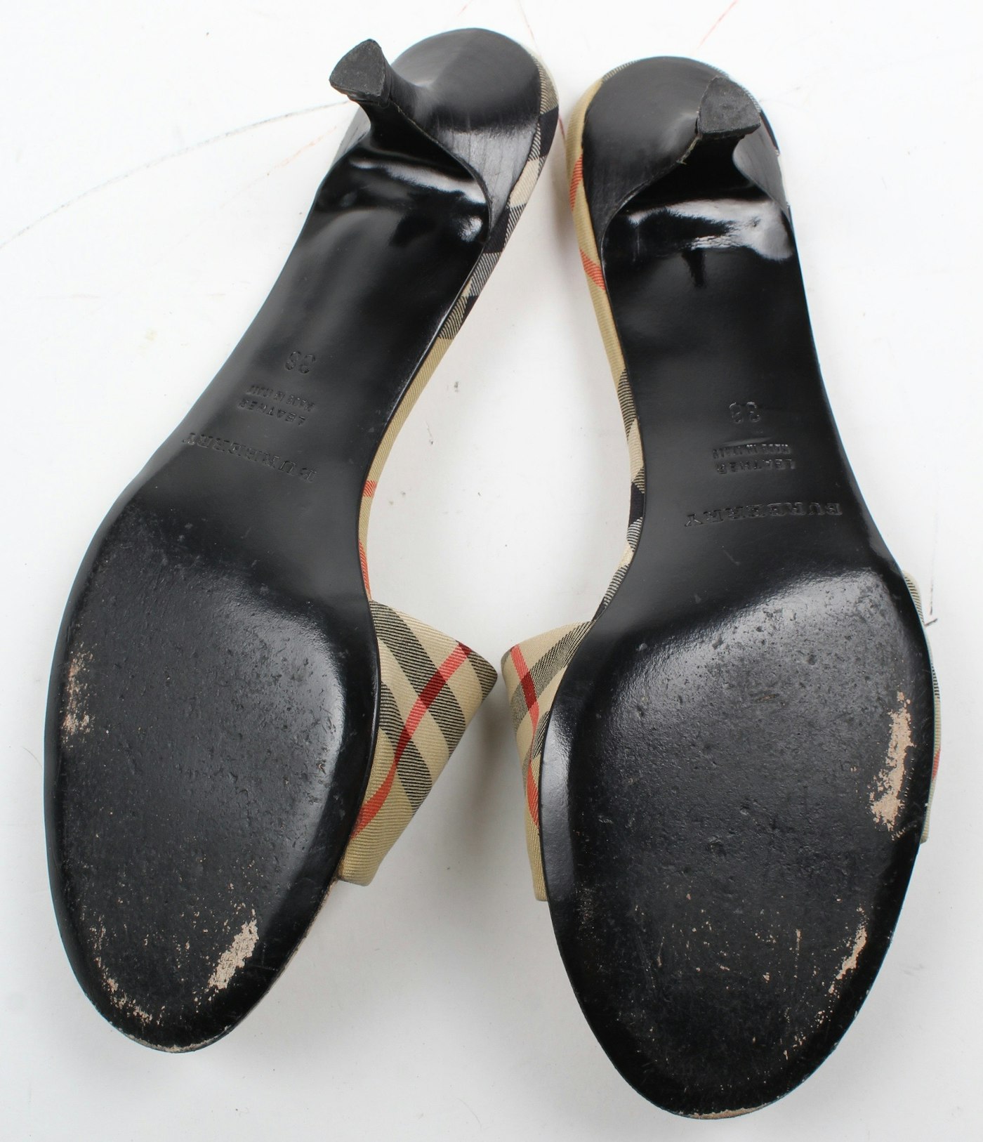 Burberry Kitten Heel Slide Sandals | EBTH