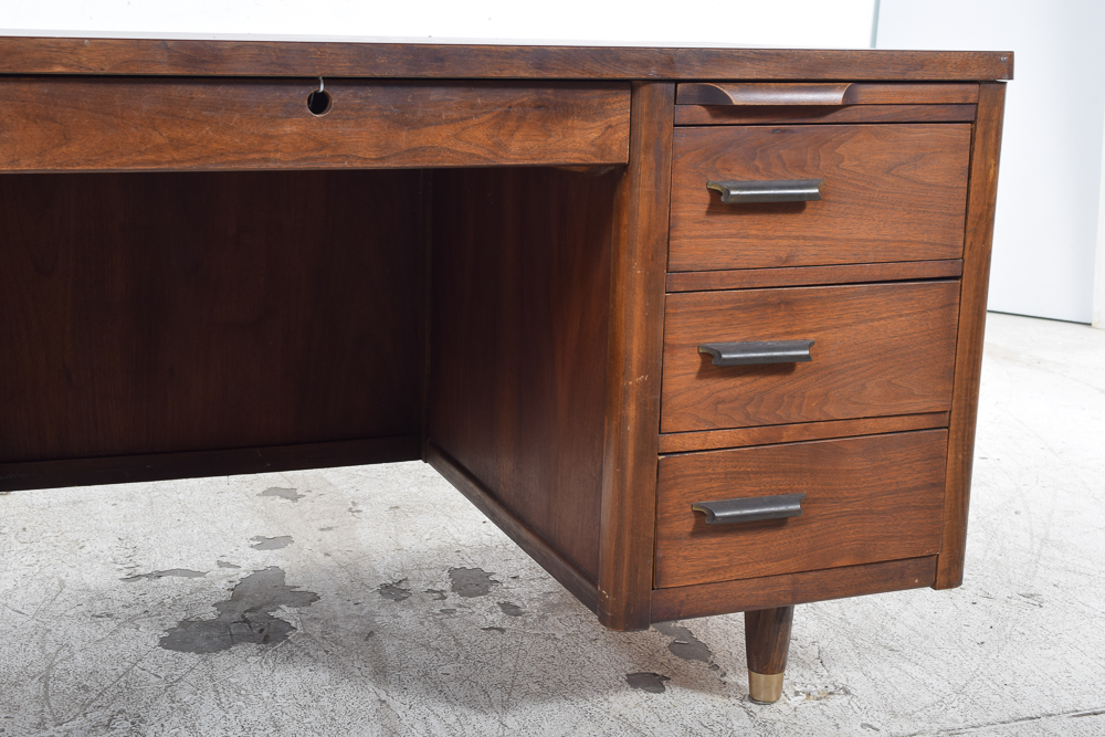 Vintage Jofco Mid Century Modern Walnut Executive Desk EBTH