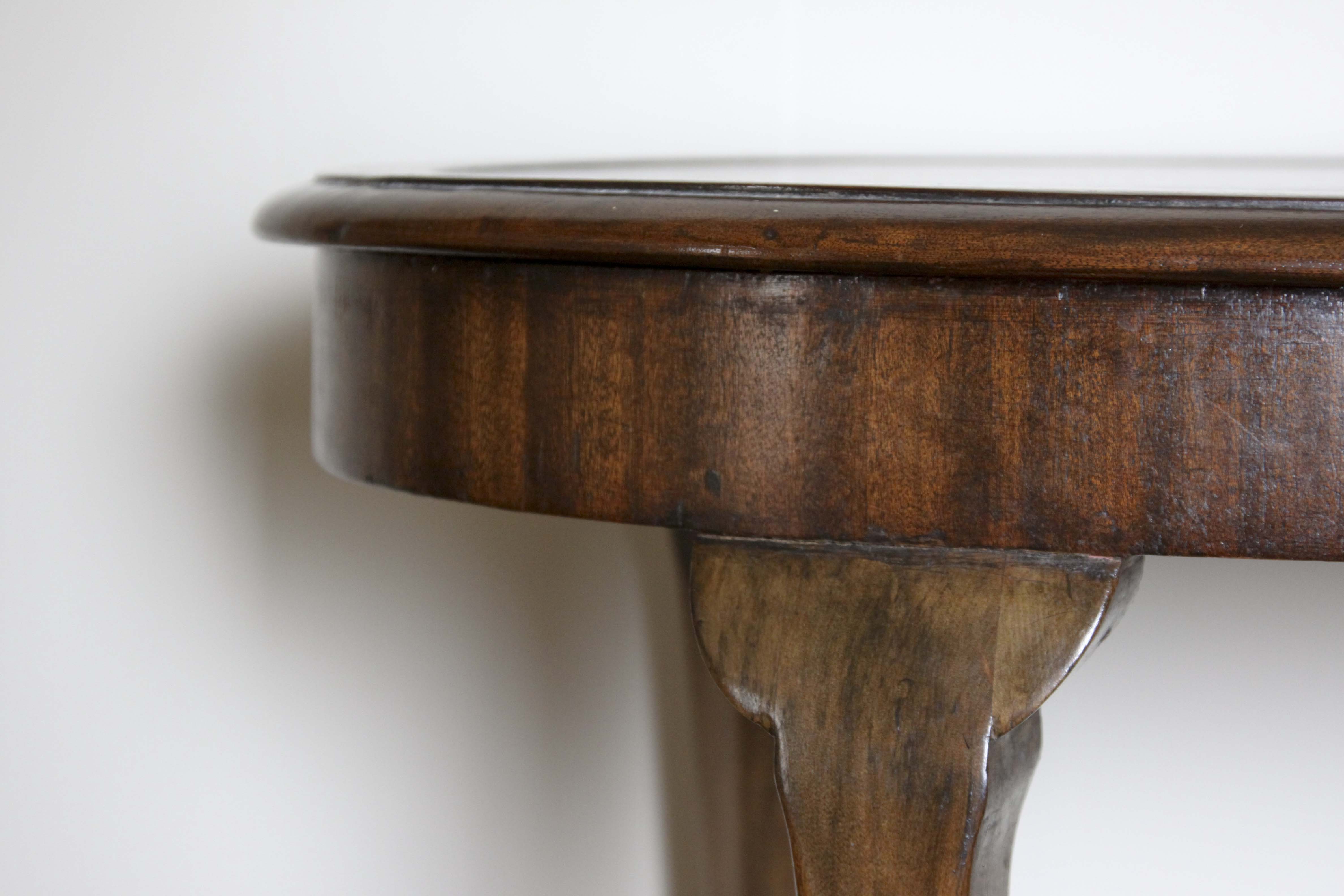 Oval Entry Table EBTH