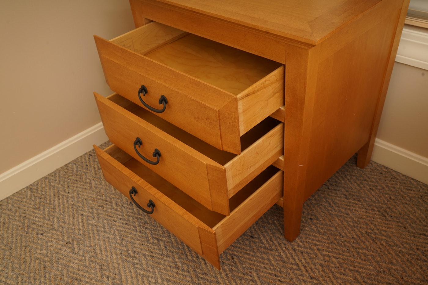 76 OFF Shermag Shermag Tuscany Double Dresser / Storage