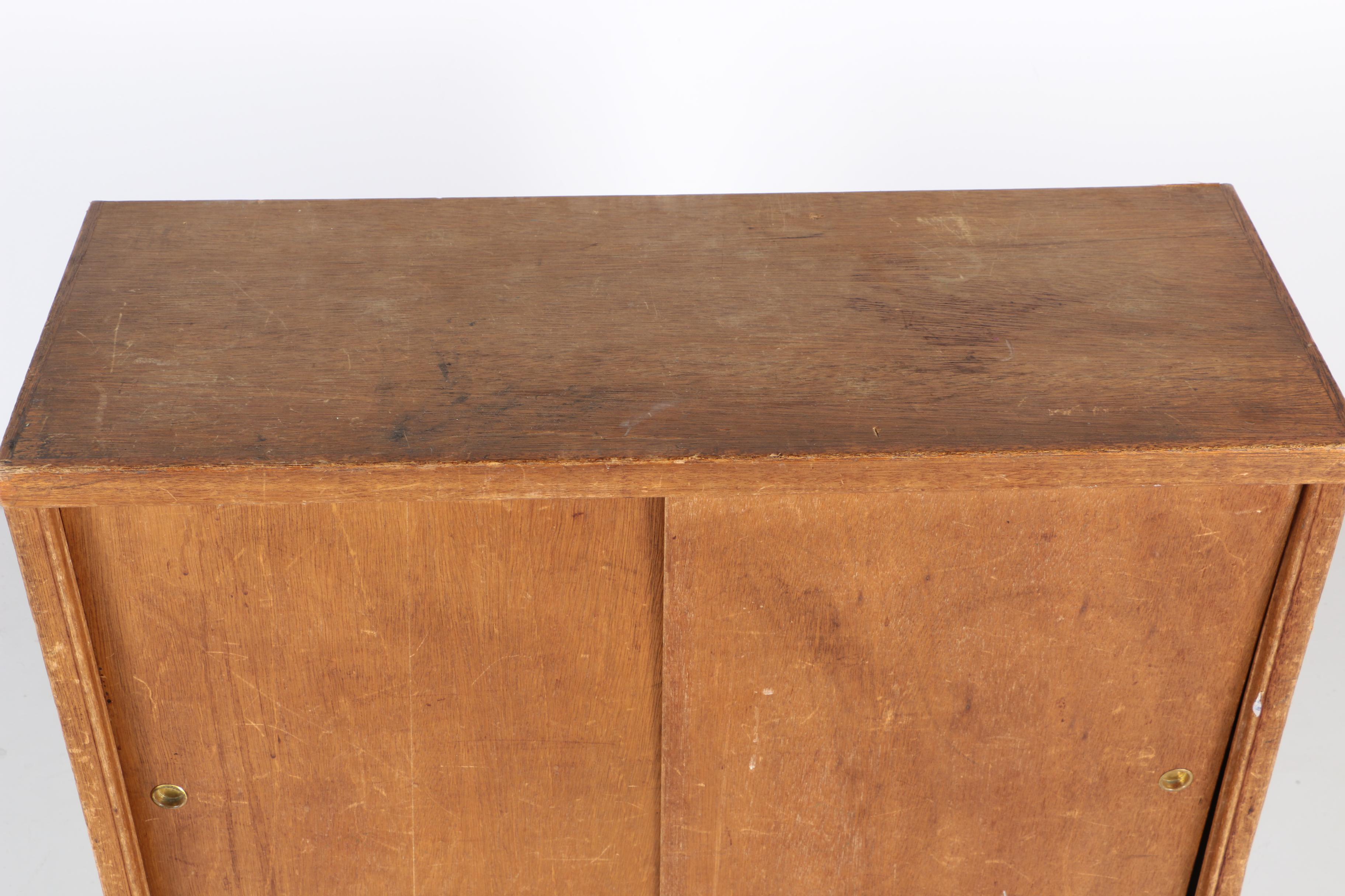 Mid Century Modern Walnut Cabinet | EBTH