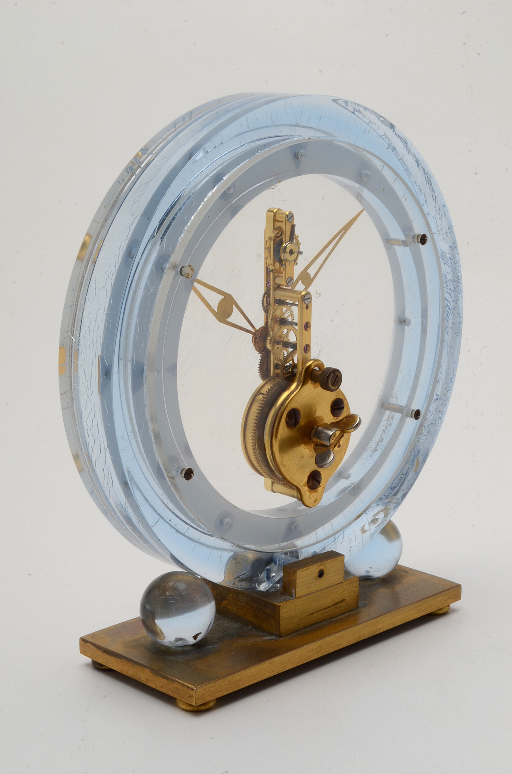 Vintage JaegerLeCoultre Round Acrylic Desk Clock EBTH