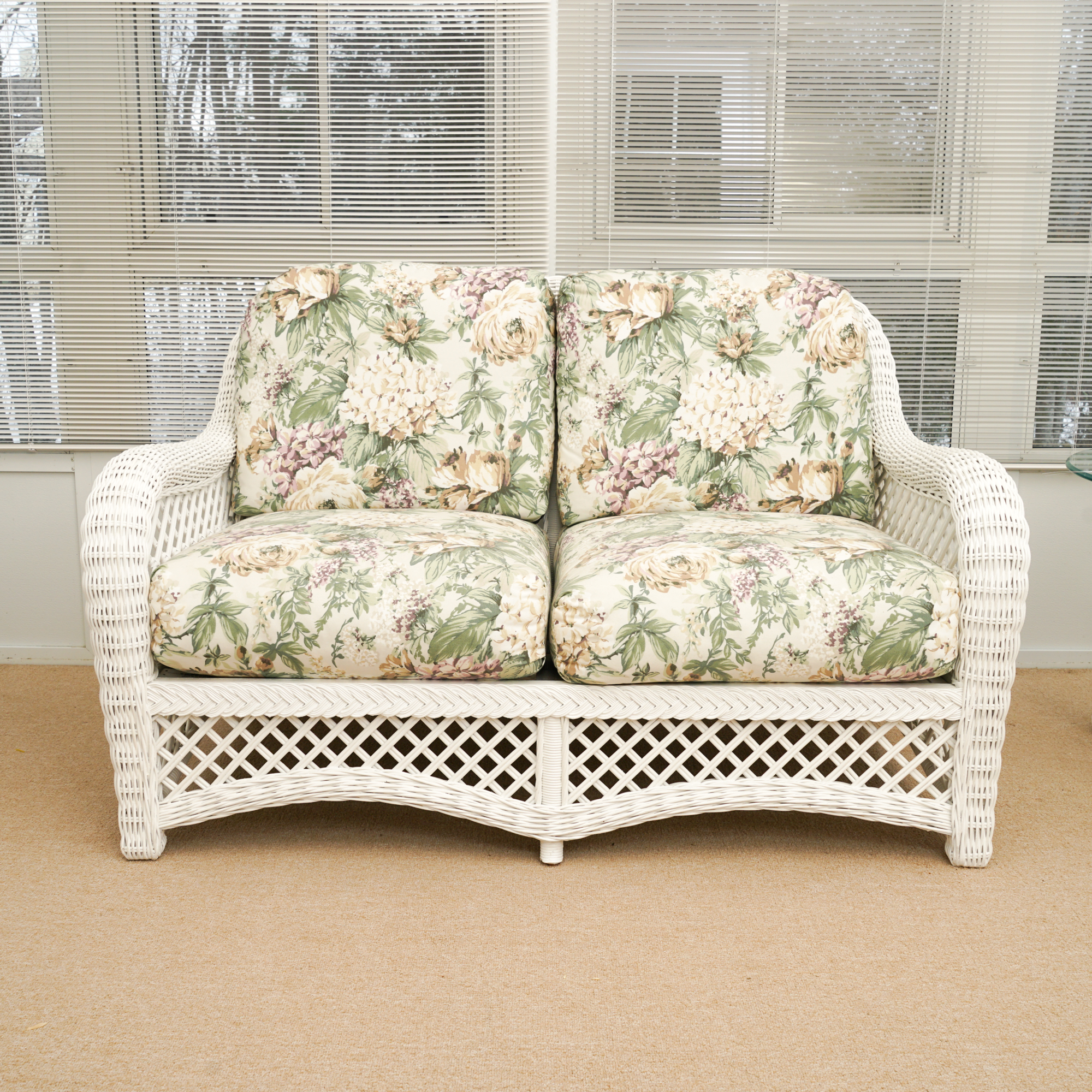 White Wicker Loveseat EBTH