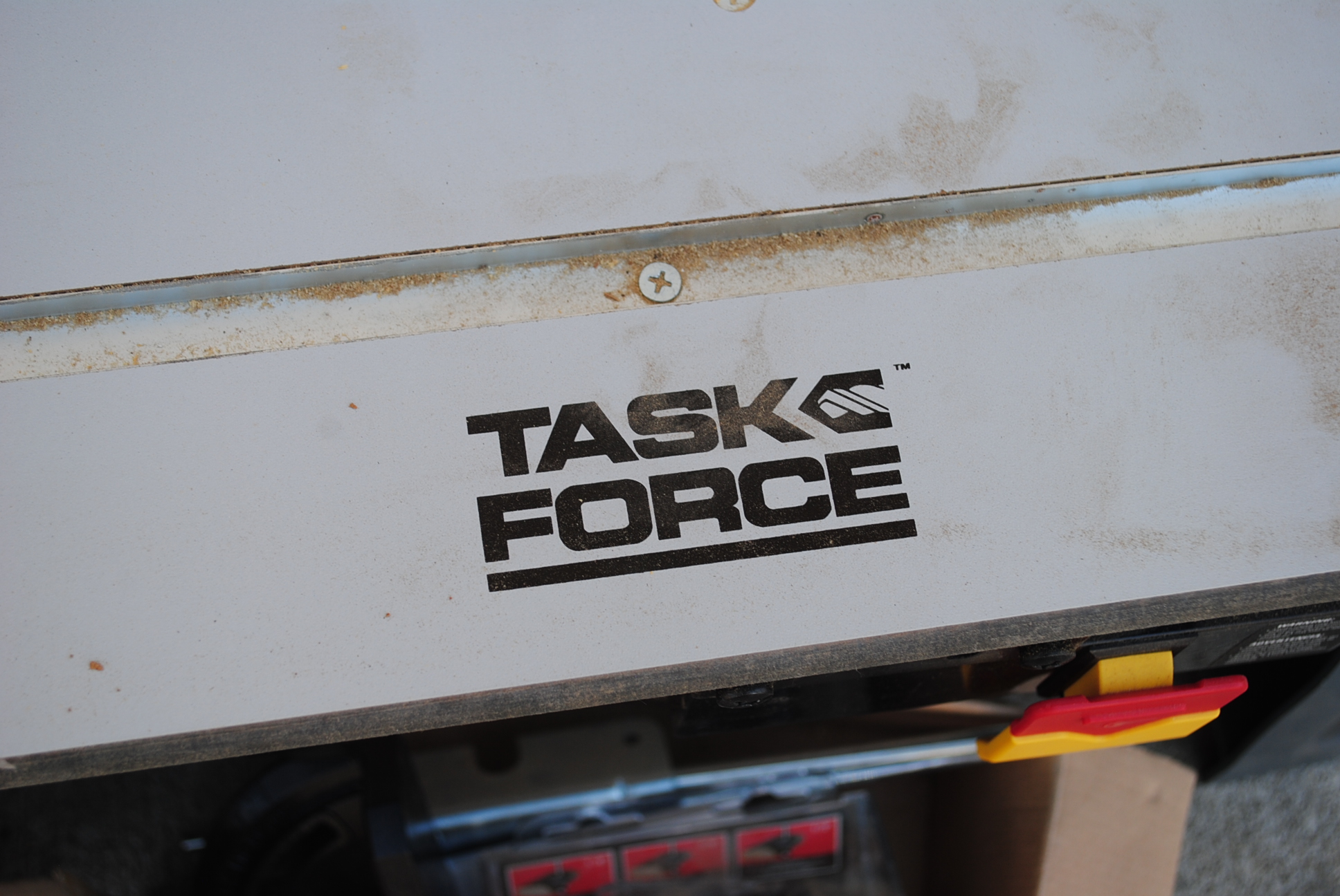 task-force-plunge-router-with-router-table-ebth