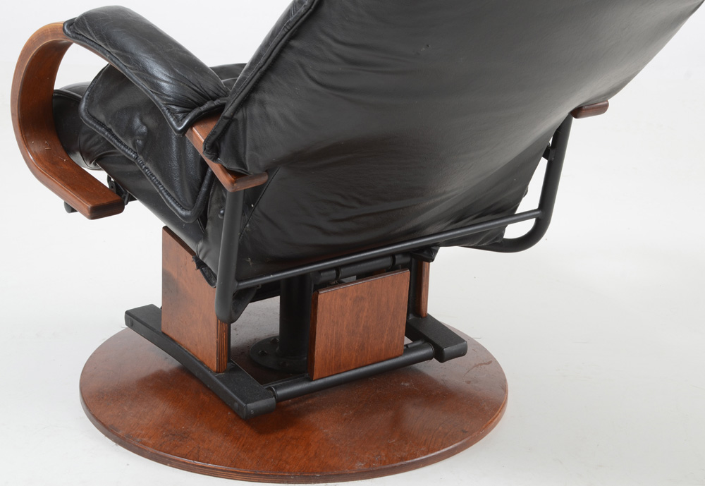 "Avant Glide" Vintage Glider Chair EBTH
